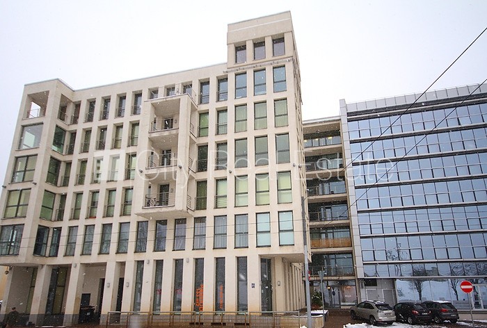 Sludinājumi. Zeme īpašumā, jaunceltne, ir lifts, kāpņu telpa pēc kapitālā remonta, balkons, viena istaba Cena: 155000 EUR Foto #11