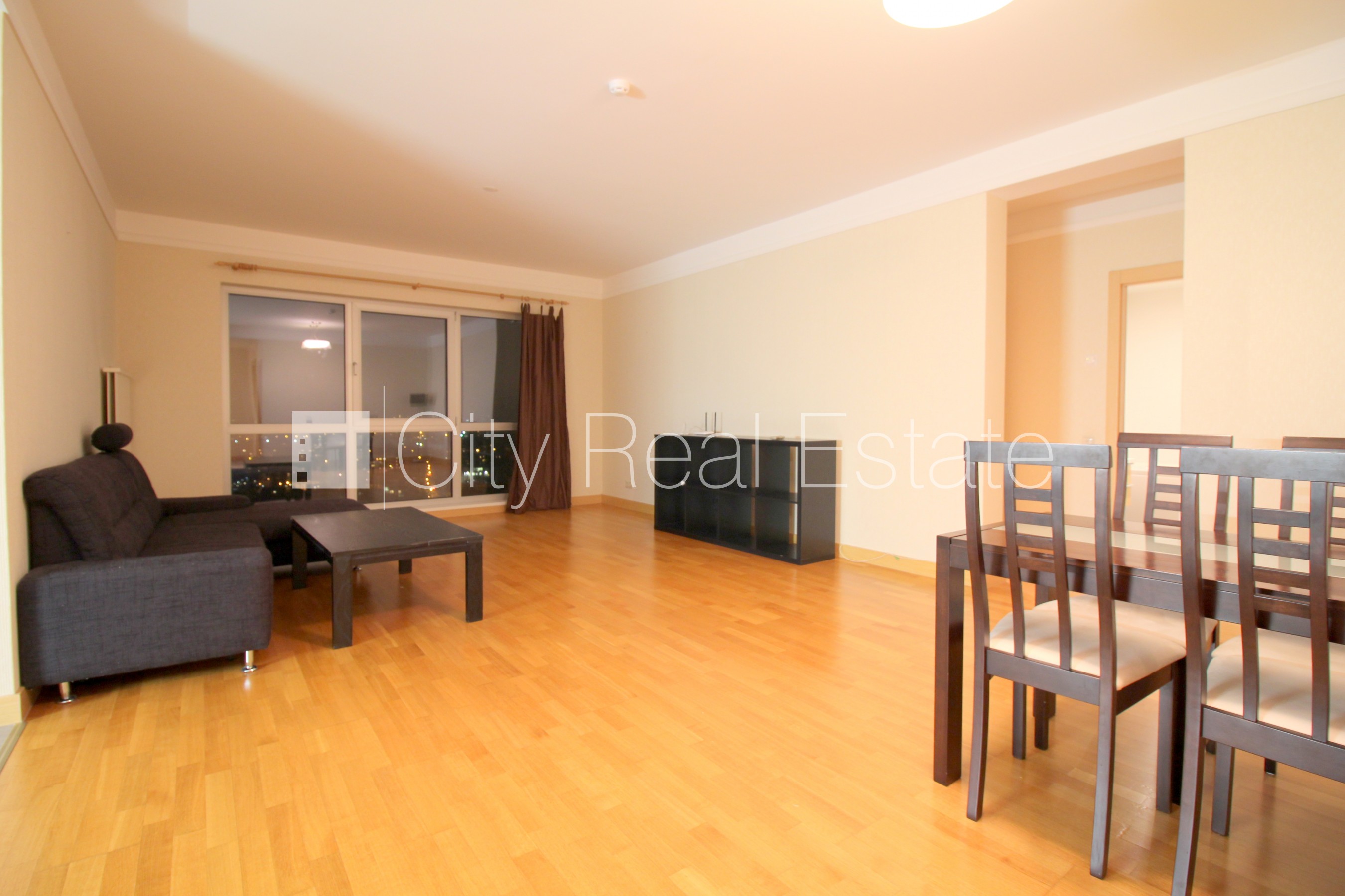 Sludinājumi. Projekts - Panorama Plaza, jaunceltne, pagrabstāvā pieejama noliktava, iespēja nomāt pazemes Cena: 820 EUR/mēn Foto #2