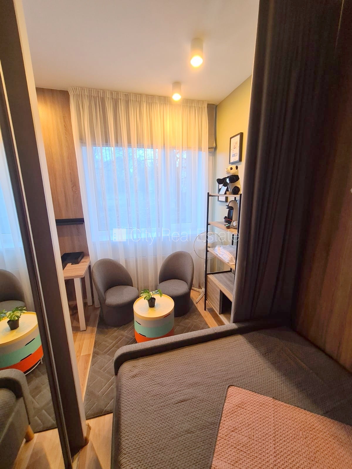 Sludinājumi. Renovēta māja, labiekārtota apzaļumota teritorija, apsargāta autostāvvieta, studio tipa, virtuve Cena: 320 EUR/mēn Foto #10