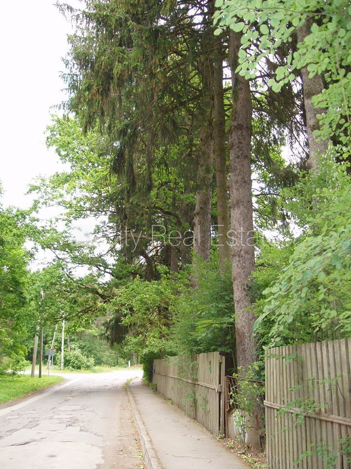 Sludinājumi. Dakstiņu jumta segums, fasāde ar koka apdari, iežogota teritorija, malkas apkure, iespēja ierīkot Cena: 79000 EUR Foto #10