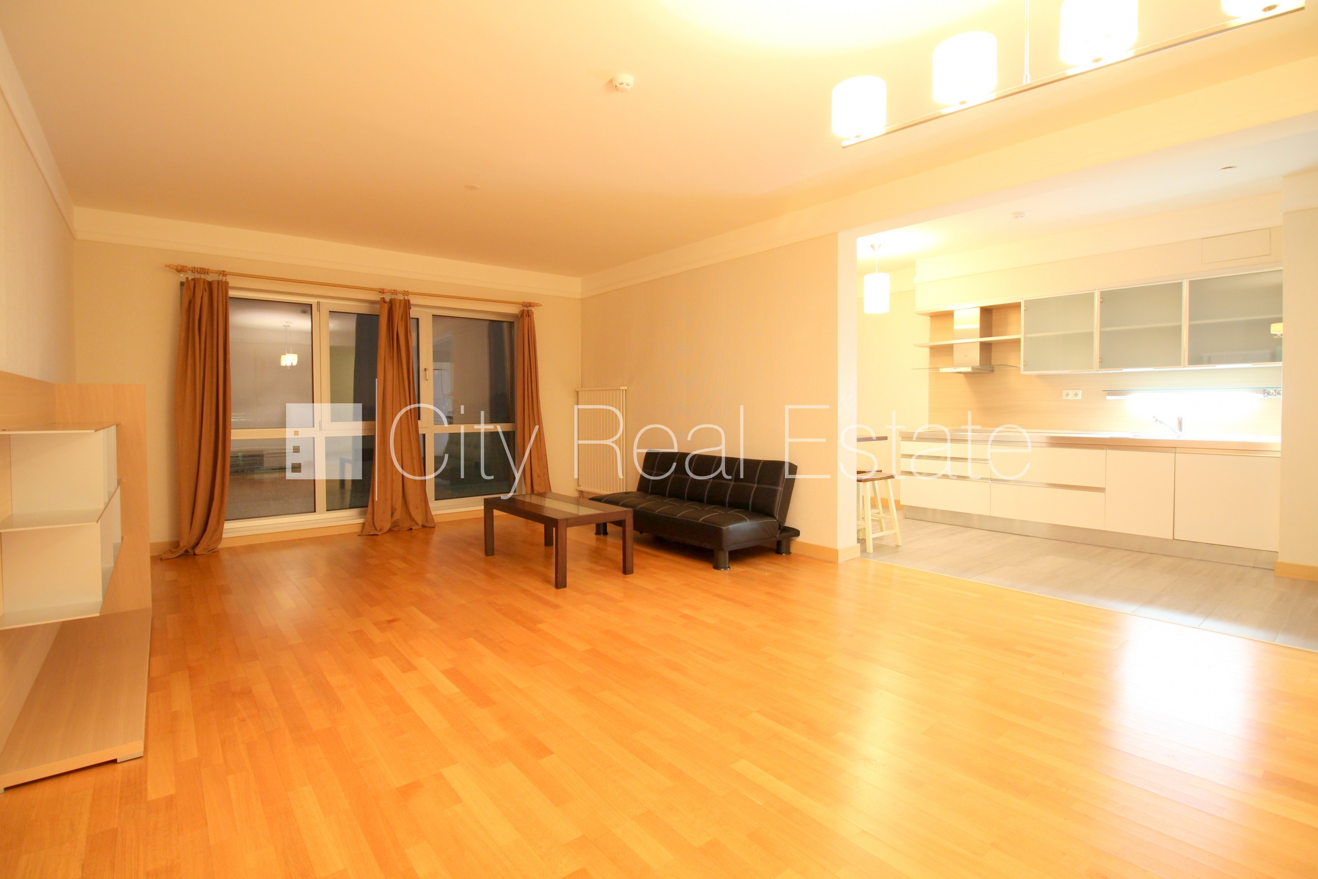 Sludinājumi. Projekts - Panorama Plaza, jaunceltne, pazemes autostāvvieta, apsargāta teritorija, pagalmā bērnu Cena: 850 EUR/mēn Foto #1