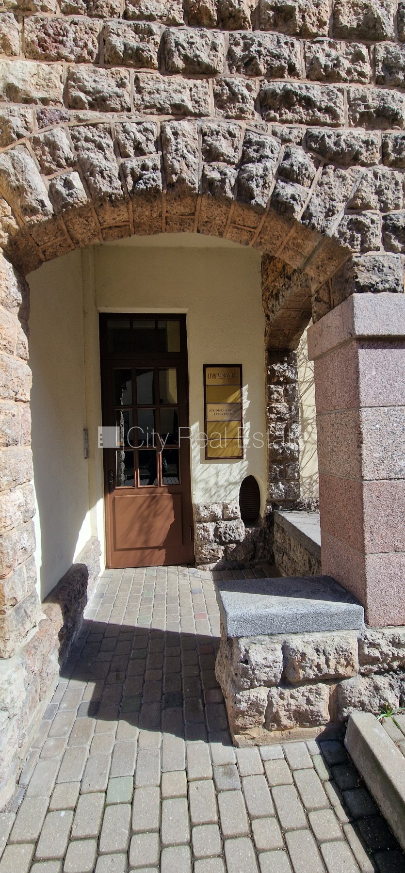 Sludinājumi. Pagalma māja, renovēta māja, labiekārtota apzaļumota teritorija, bruģēts piebraucamais ceļš, Cena: 870 EUR/mēn Foto #19