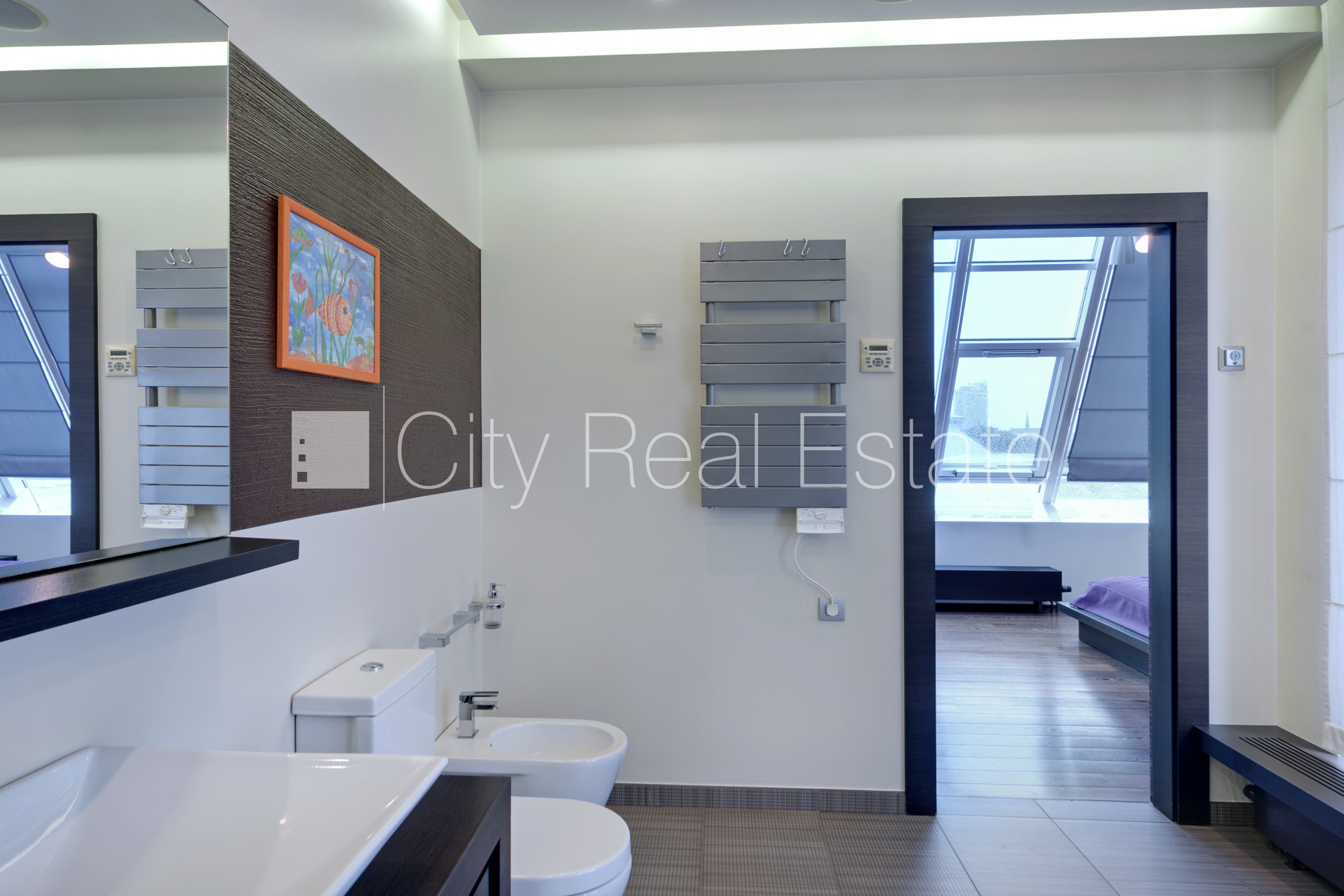 Sludinājumi. Projekts - Centra Nams, labiekārtota apzaļumota teritorija, pazemes autostāvvieta, luksuss Cena: 2500 EUR/mēn Foto #19