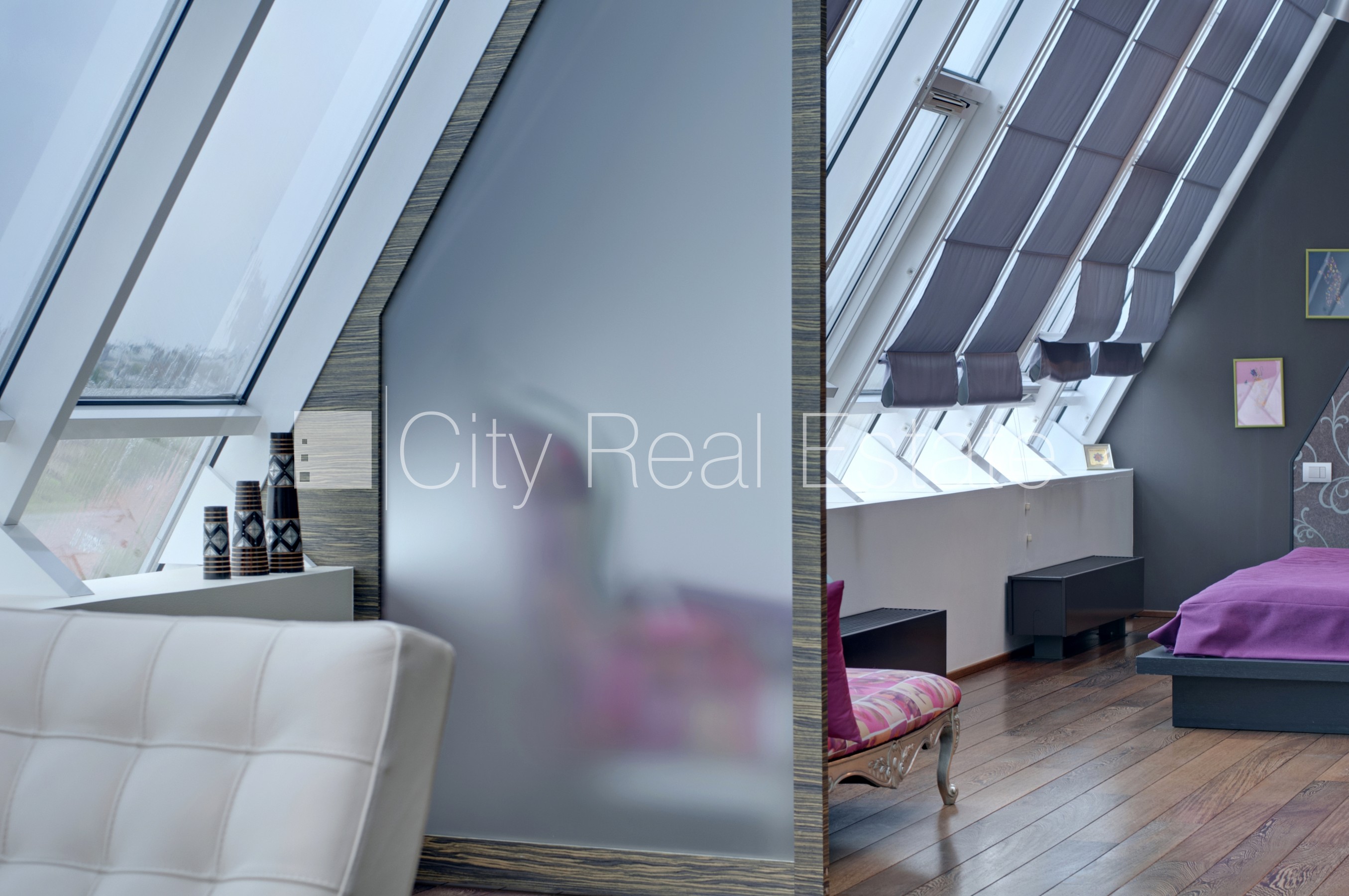 Sludinājumi. Projekts - Centra Nams, labiekārtota apzaļumota teritorija, pazemes autostāvvieta, luksuss Cena: 2500 EUR/mēn Foto #22