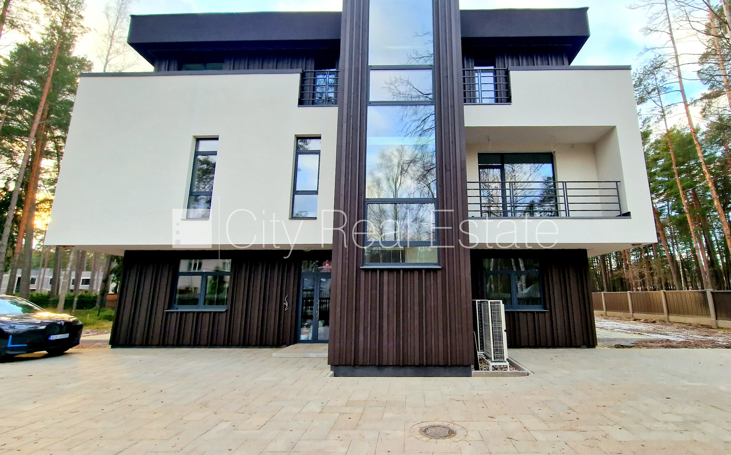 Sludinājumi. Zeme īpašumā, jaunceltne, dzīvokļu skaits ēkā  5 gab., labiekārtota apzaļumota teritorija, bruģēts Cena: 295000 EUR Foto #22