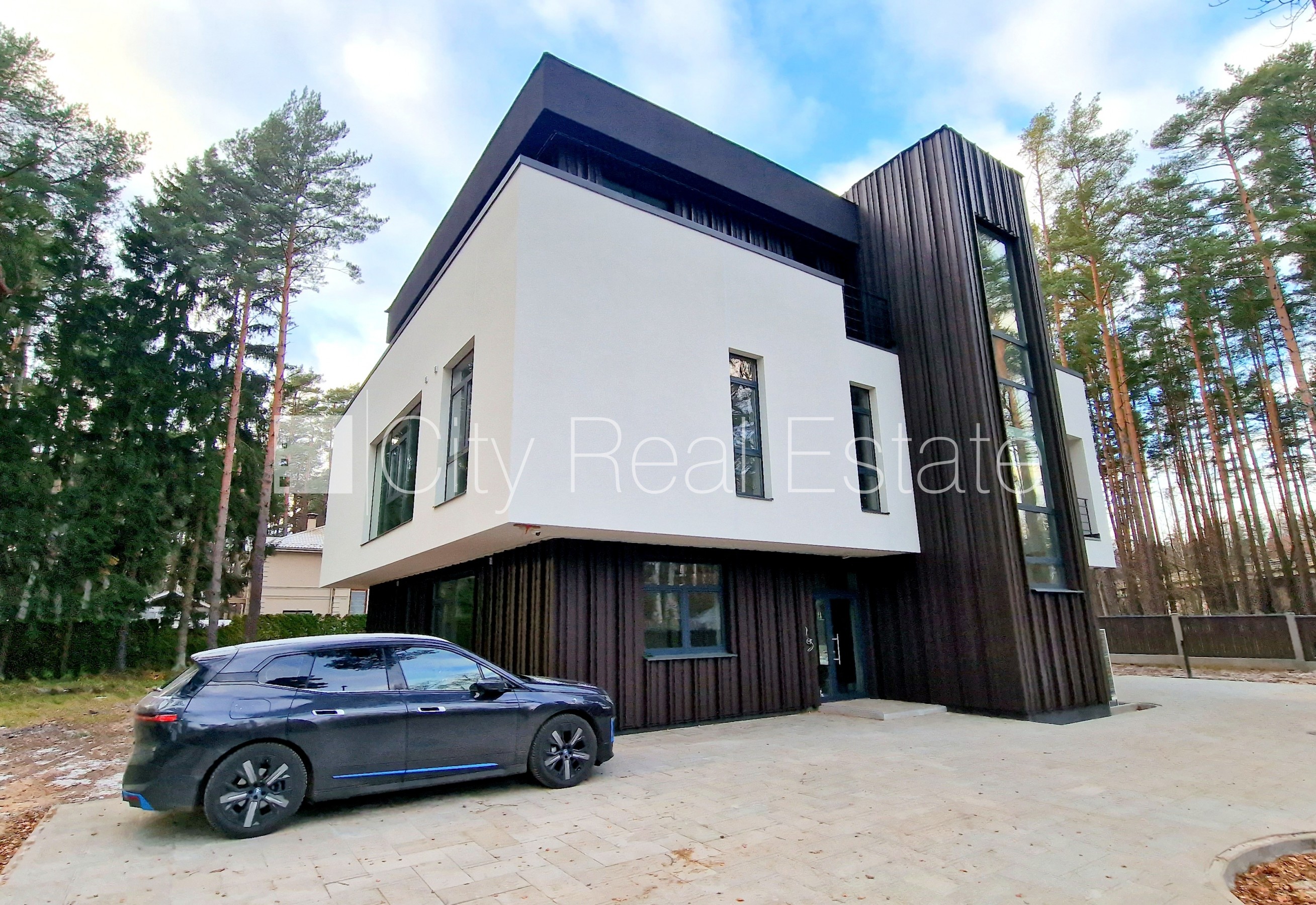 Sludinājumi. Zeme īpašumā, jaunceltne, dzīvokļu skaits ēkā  5 gab., labiekārtota apzaļumota teritorija, bruģēts Cena: 295000 EUR Foto #21