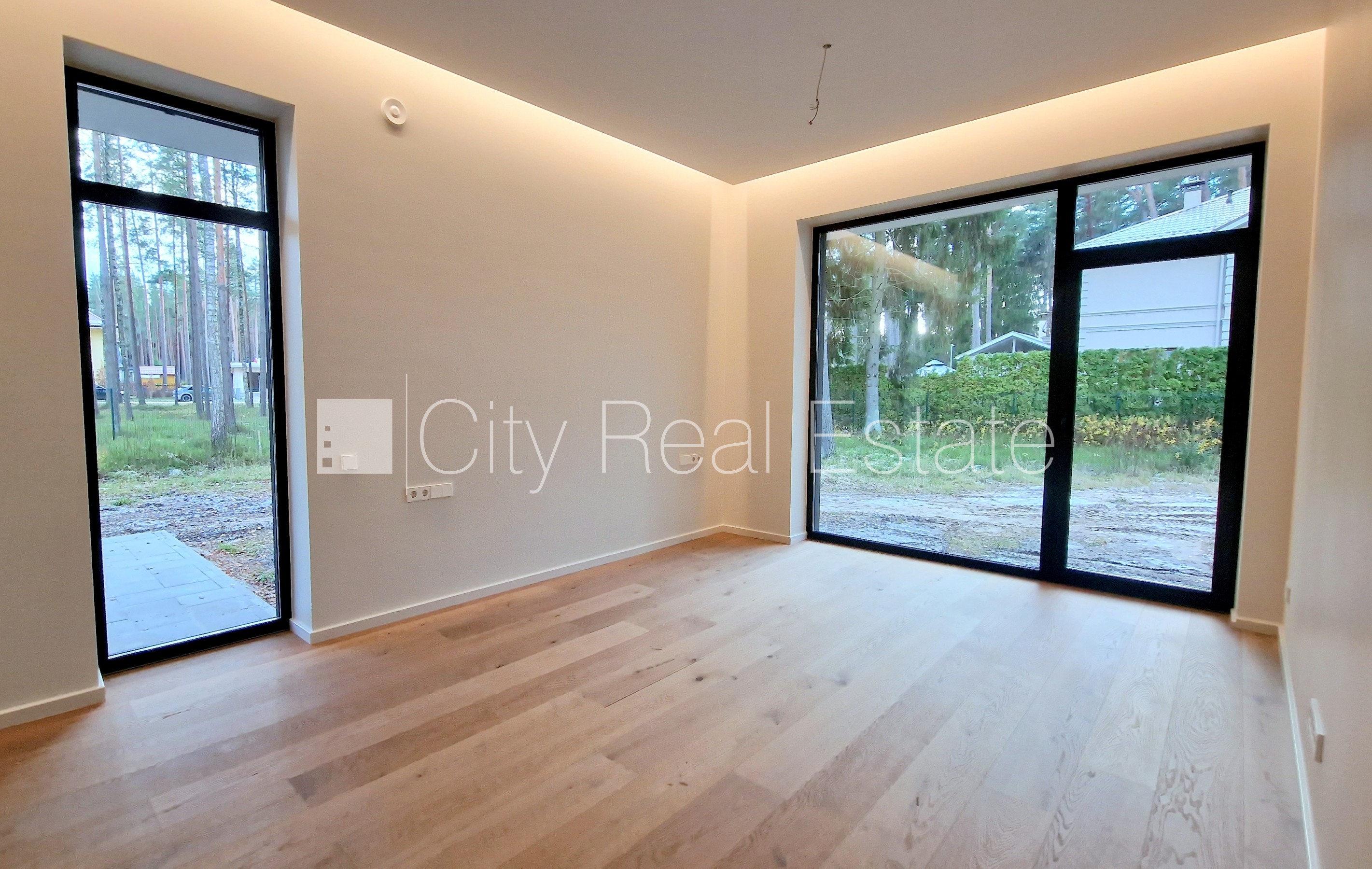 Sludinājumi. Zeme īpašumā, jaunceltne, dzīvokļu skaits ēkā  5 gab., labiekārtota apzaļumota teritorija, bruģēts Cena: 295000 EUR Foto #9