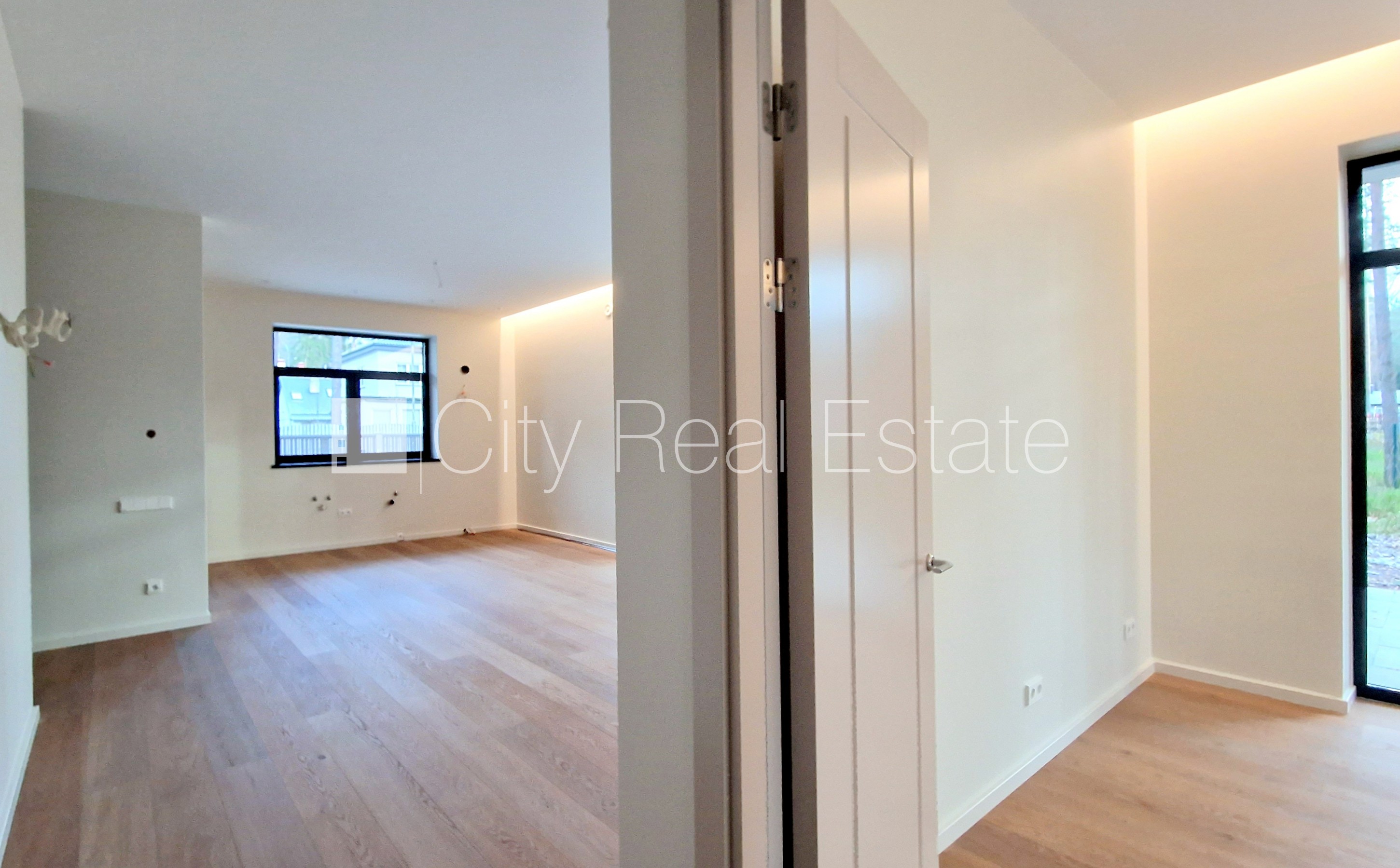 Sludinājumi. Zeme īpašumā, jaunceltne, dzīvokļu skaits ēkā  5 gab., labiekārtota apzaļumota teritorija, bruģēts Cena: 295000 EUR Foto #16