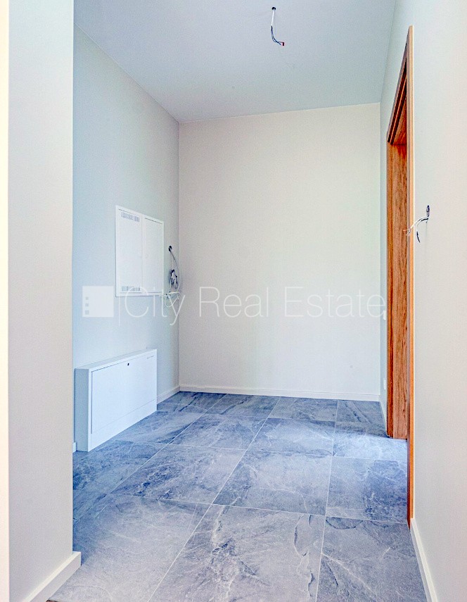 Sludinājumi. Zeme īpašumā, jaunceltne, dzīvokļu skaits ēkā  5 gab., labiekārtota apzaļumota teritorija, bruģēts Cena: 295000 EUR Foto #19