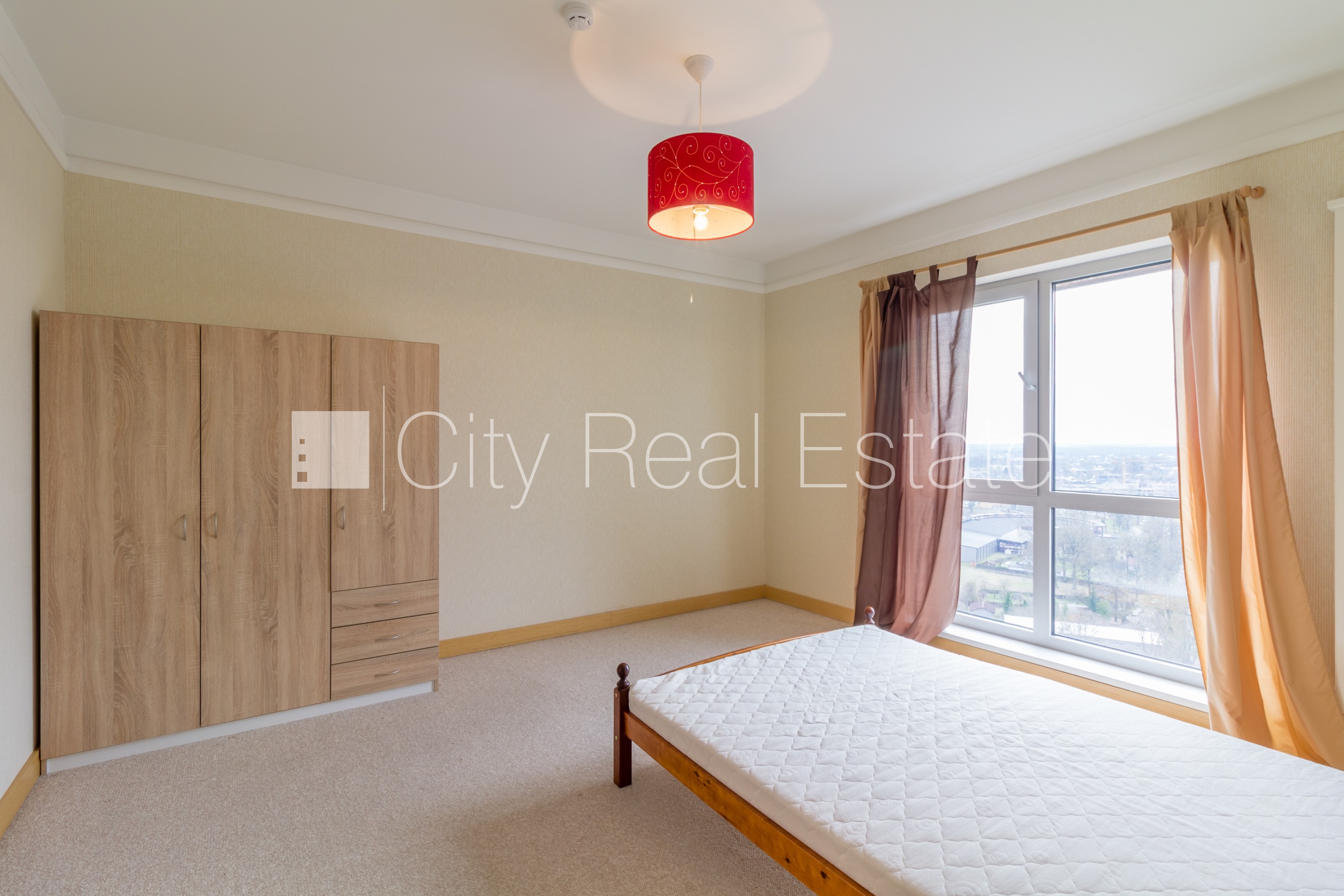 Sludinājumi. Projekts - Panorama Plaza, jaunceltne, labiekārtota apzaļumota teritorija, iespēja nomāt pazemes Cena: 850 EUR/mēn Foto #7