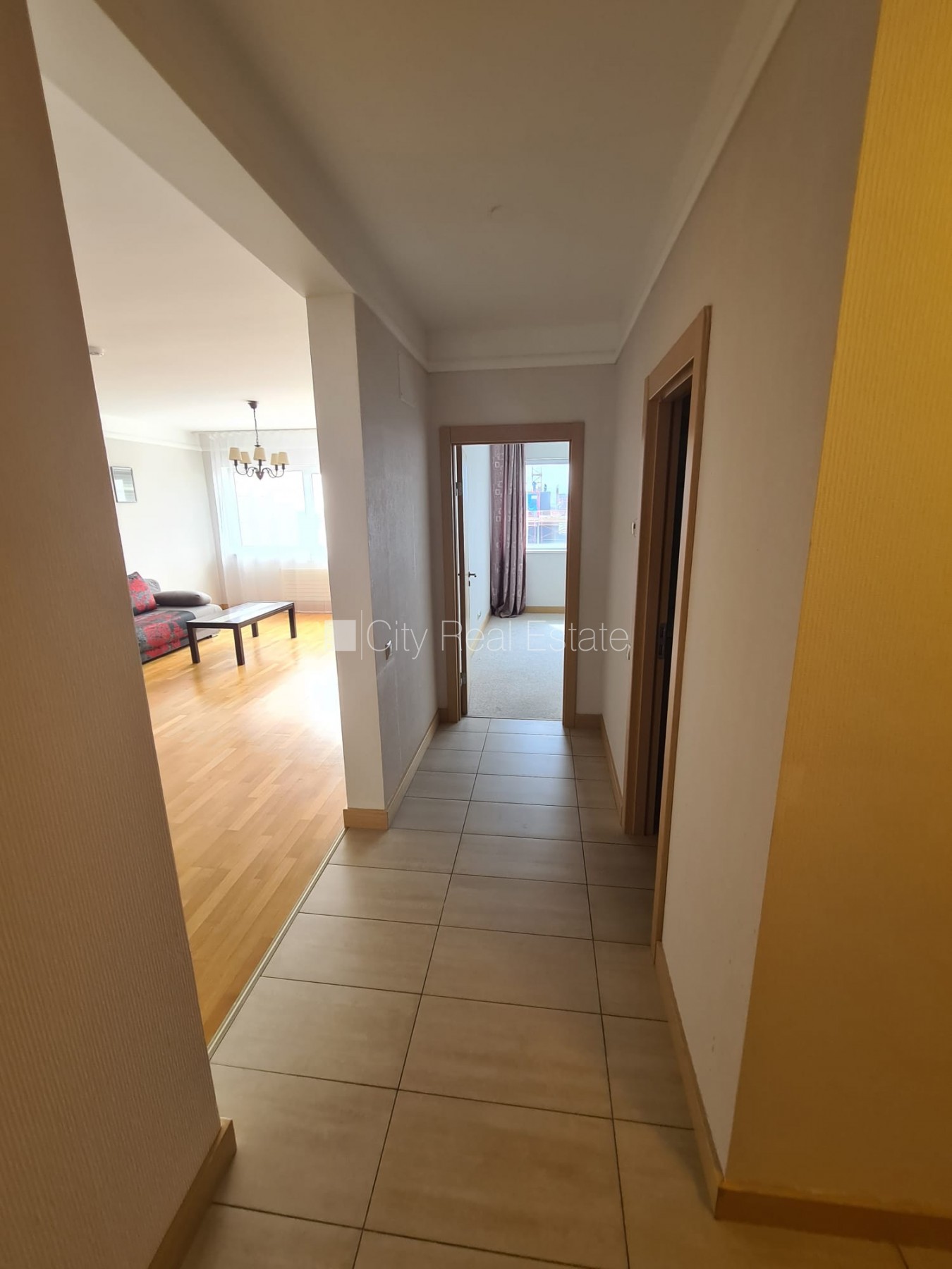 Sludinājumi. Projekts - Panorama Plaza, jaunceltne, slēgts pagalms, iespēja nomāt pazemes autostāvvietu, pagalmā Cena: 680 EUR/mēn Foto #9