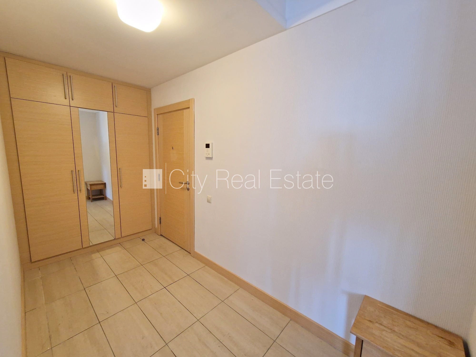 Sludinājumi. Projekts - Panorama Plaza, jaunceltne, slēgts pagalms, iespēja nomāt pazemes autostāvvietu, pagalmā Cena: 680 EUR/mēn Foto #15