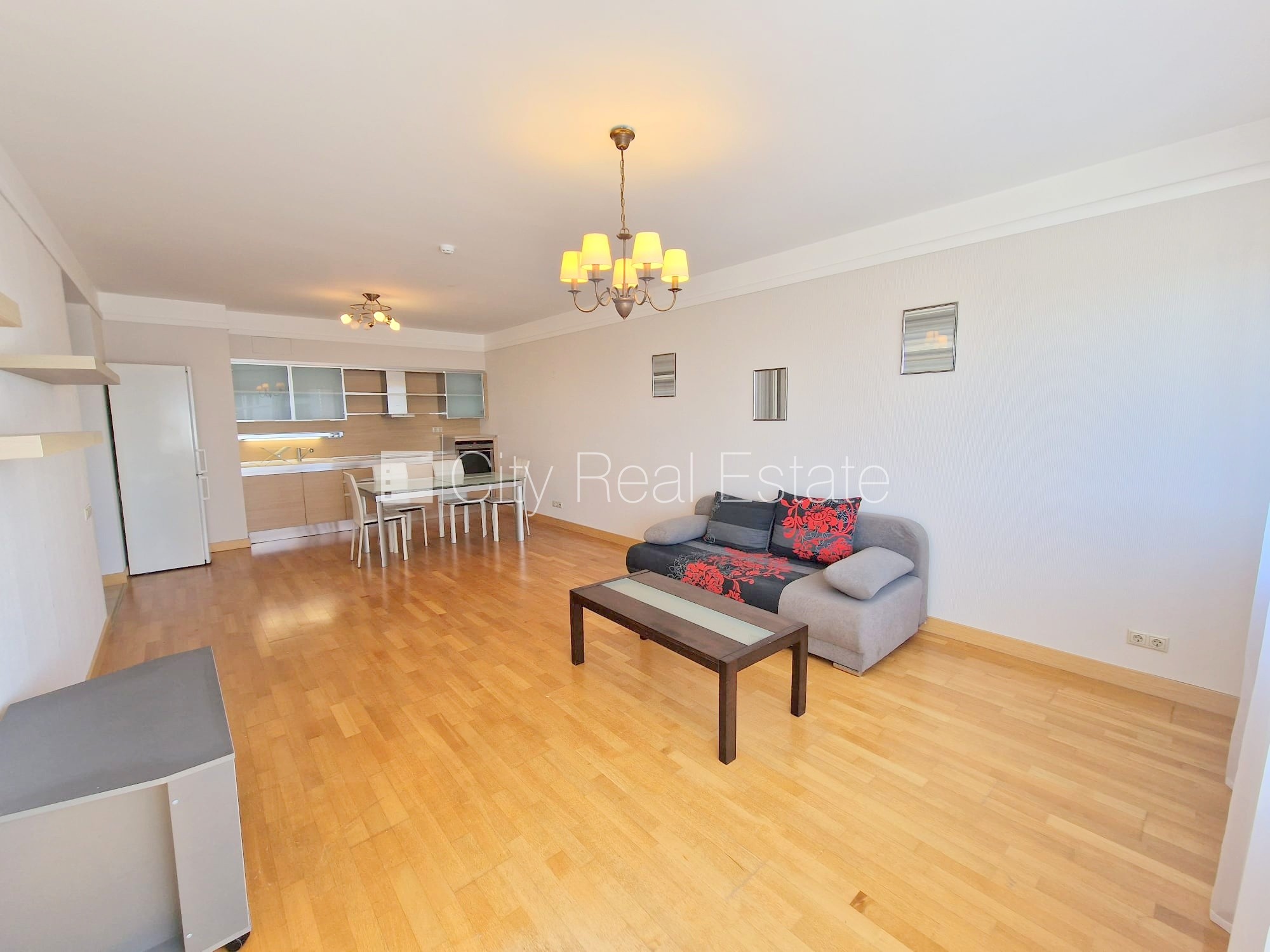 Sludinājumi. Projekts - Panorama Plaza, jaunceltne, slēgts pagalms, iespēja nomāt pazemes autostāvvietu, pagalmā Cena: 680 EUR/mēn Foto #6