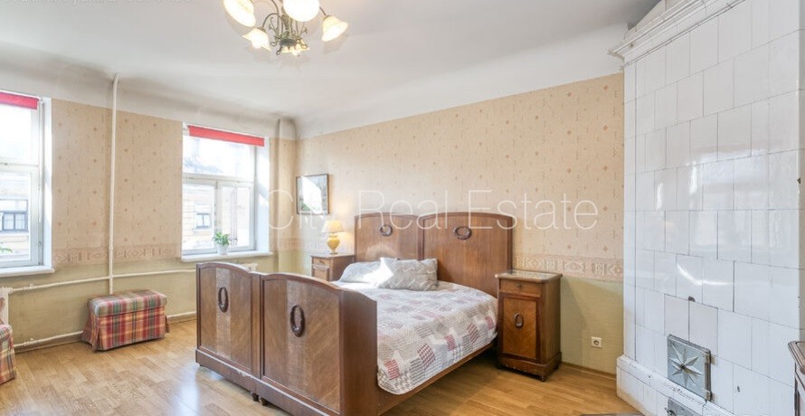 Sludinājumi. Fasādes māja, slēgts pagalms, vieta automašīnai, ieeja no pagalma, kāpņu telpa pēc kosmētiskā Cena: 149500 EUR Foto #11