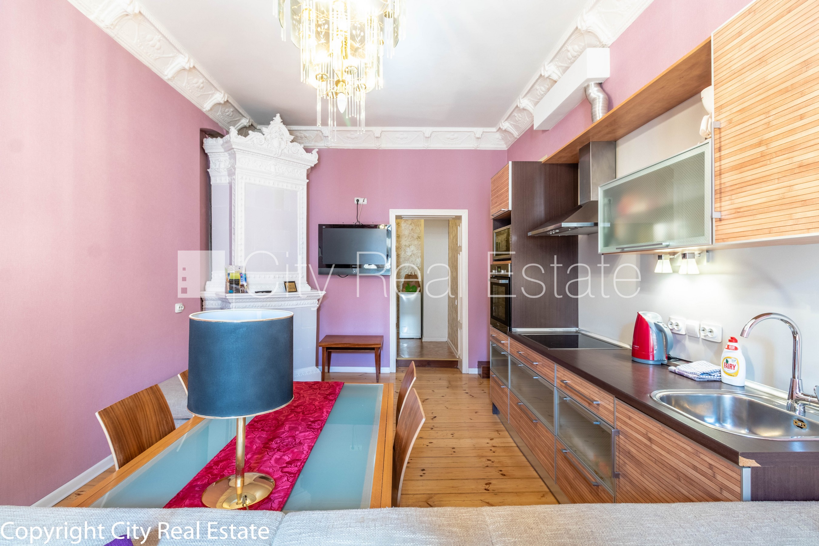 Sludinājumi. Fasādes māja, renovēta māja, ir lifts, kāpņu telpa pēc kapitālā remonta, viena istaba izolēta, Cena: 750 EUR/mēn Foto #6