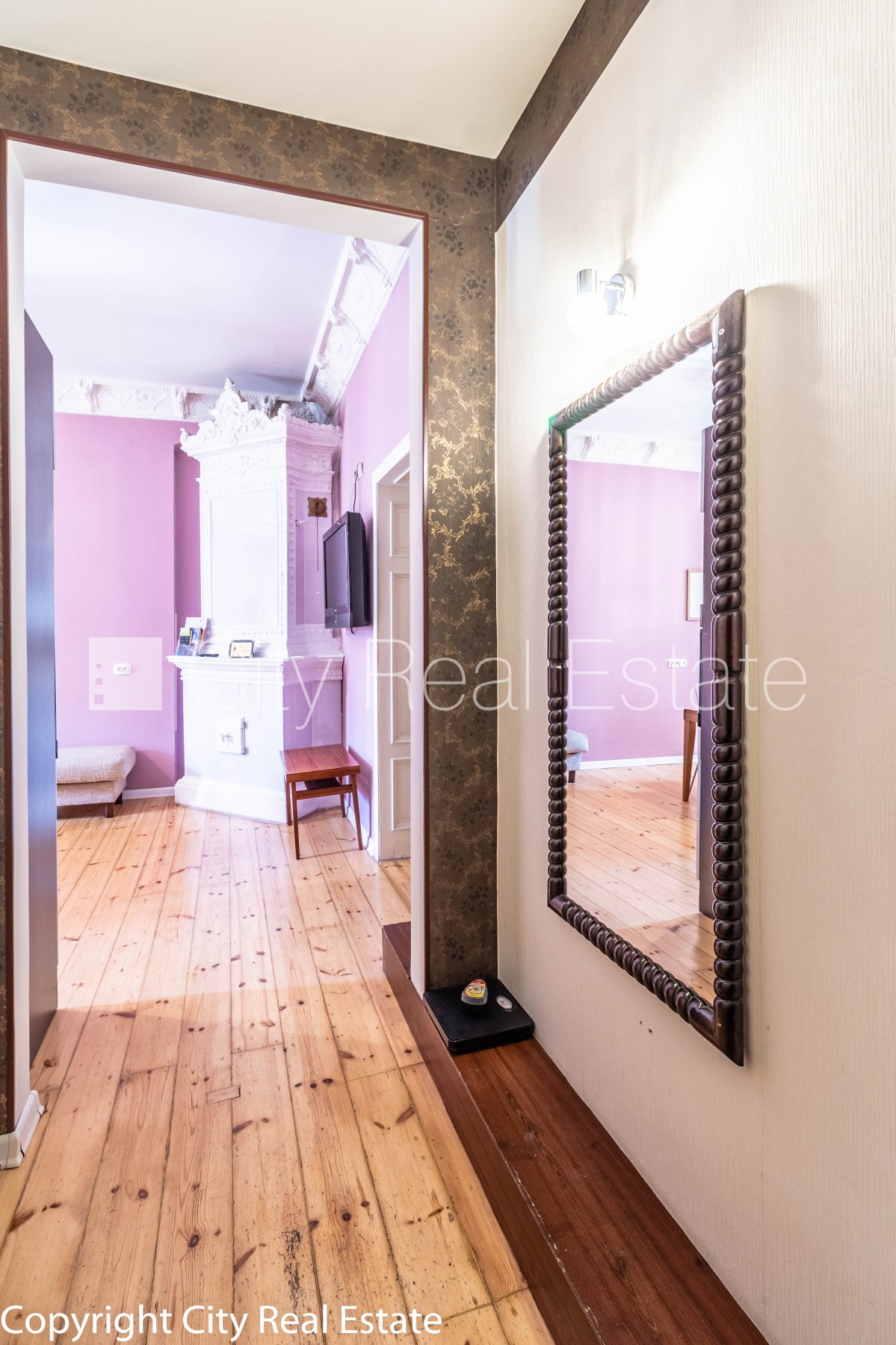 Sludinājumi. Fasādes māja, renovēta māja, ir lifts, kāpņu telpa pēc kapitālā remonta, viena istaba izolēta, Cena: 750 EUR/mēn Foto #17