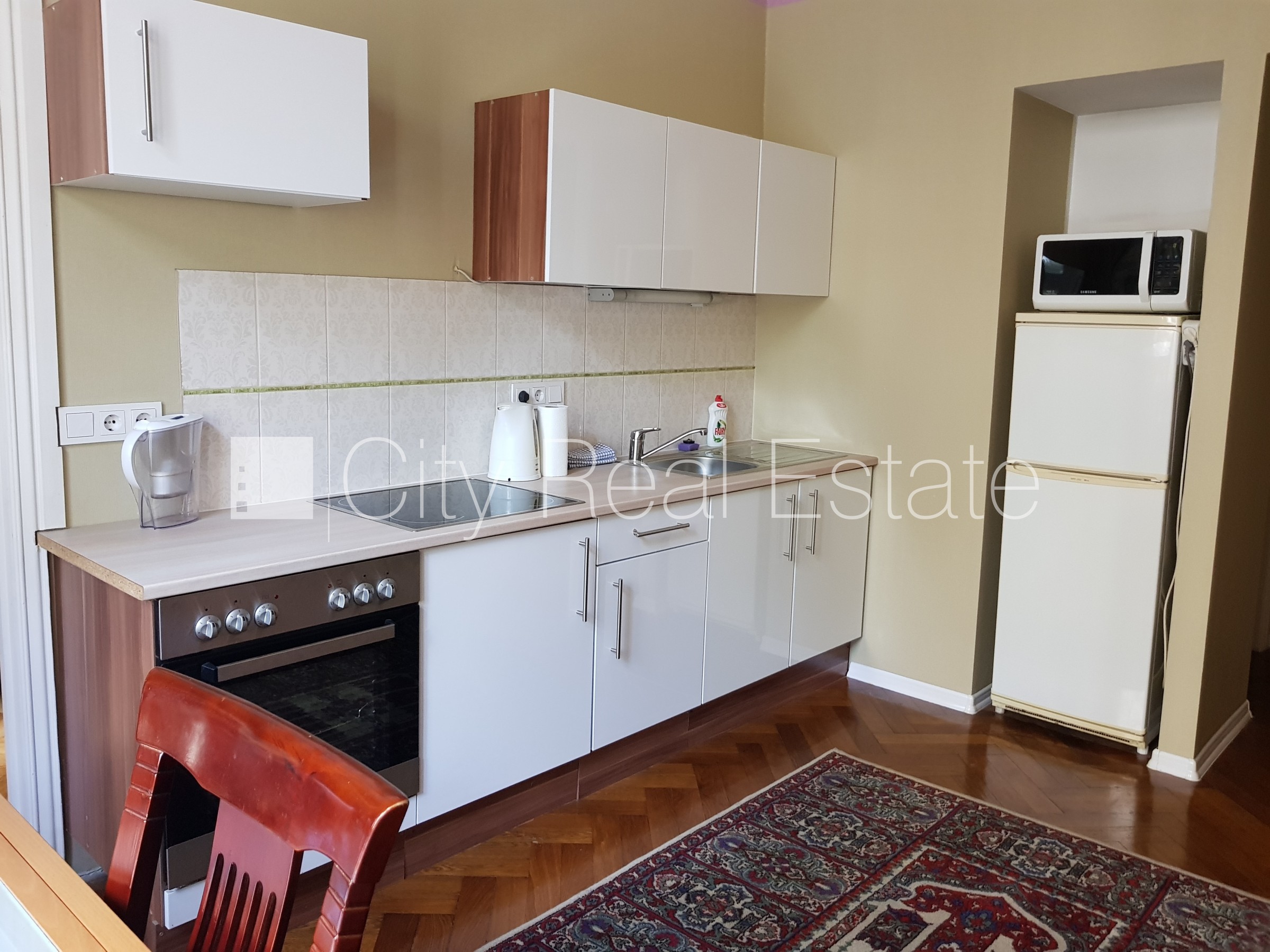 Sludinājumi. Šo dzīvokli izīrē pa diennaktīm (īstermiņa īre), īres cena sludinājumā norādīta par vienu diennakts Cena: 60 EUR/mēn Foto #6