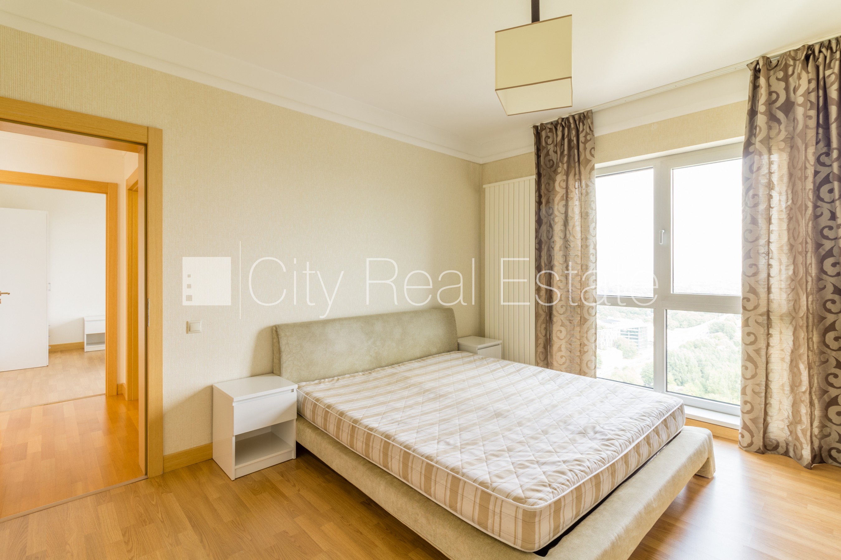 Sludinājumi. Projekts - Panorama Plaza, jaunceltne, pagrabstāvā pieejama noliktava, labiekārtota apzaļumota Cena: 280000 EUR Foto #4