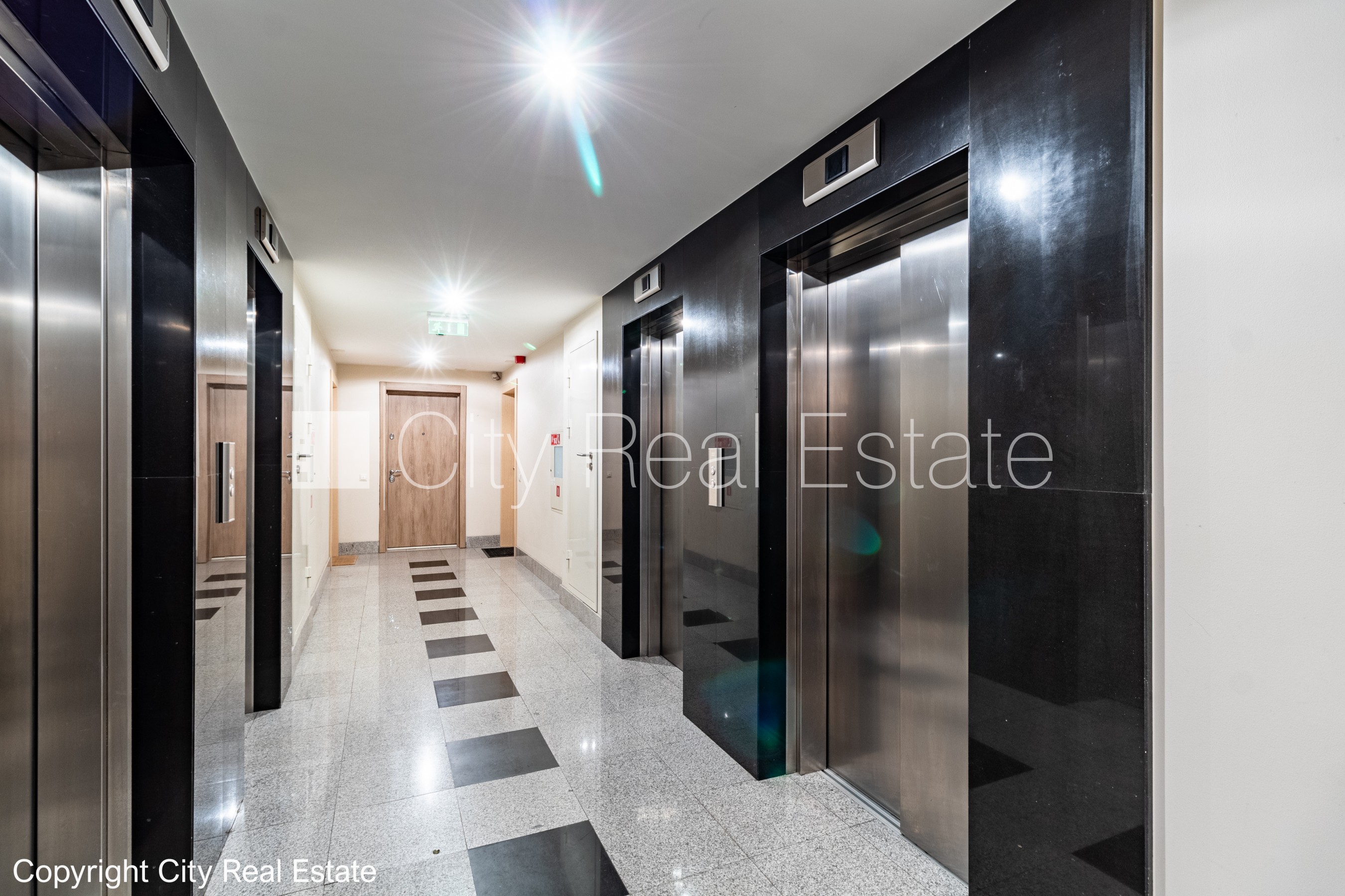 Sludinājumi. Projekts - Panorama Plaza, jaunceltne, labiekārtota apzaļumota teritorija, pagalmā bērnu spēļu Cena: 850 EUR/mēn Foto #15