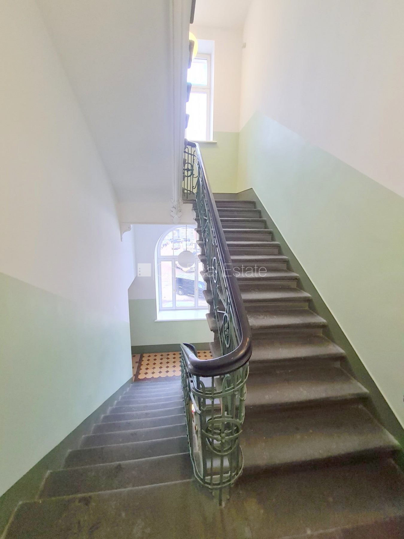 Sludinājumi. Projekts - Ģertrūdes 10, fasādes māja, renovēta māja, ieeja no ielas, ir lifts, kāpņu telpa pēc Cena: 1290 EUR/mēn Foto #19