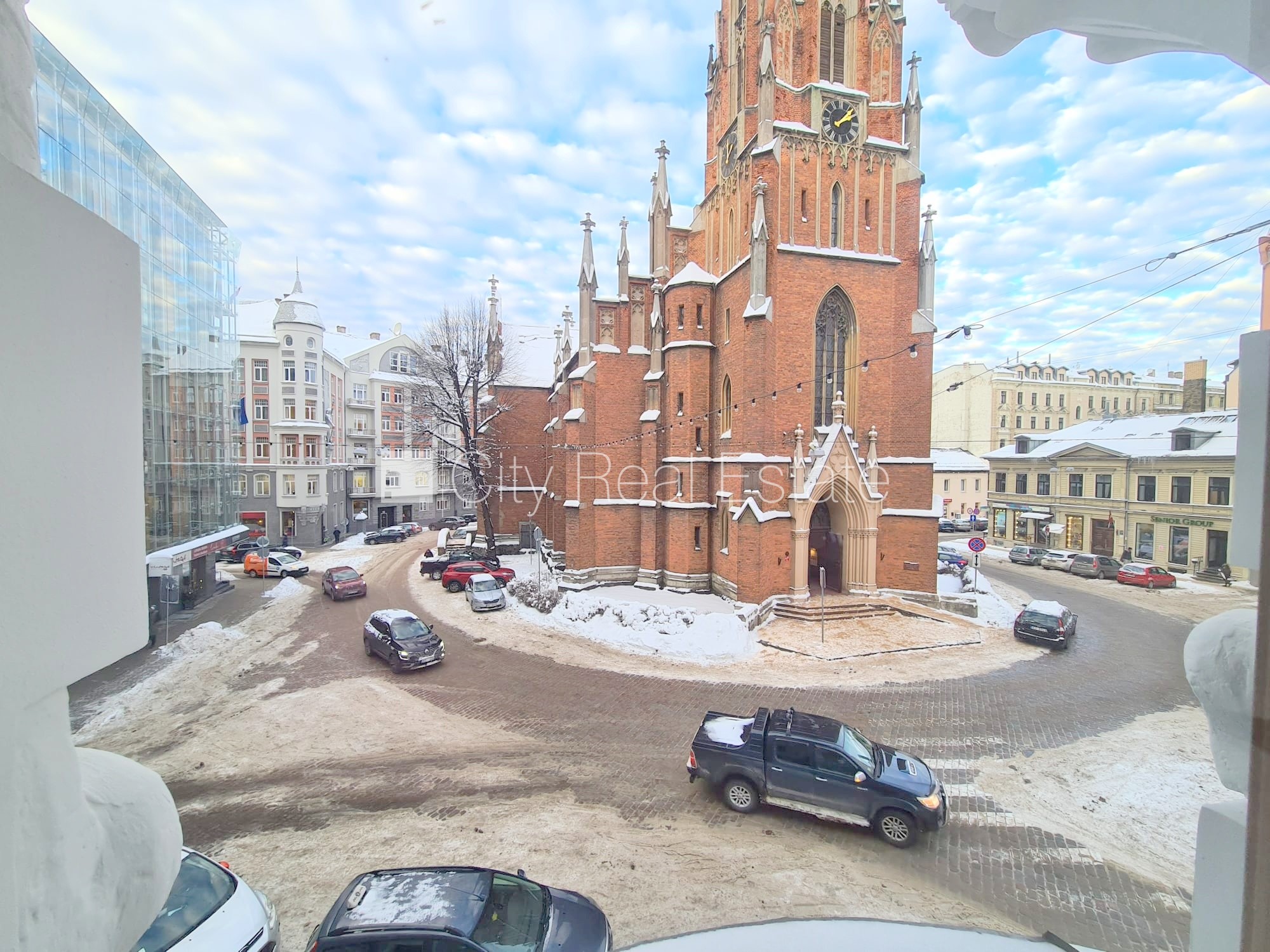 Sludinājumi. Projekts - Ģertrūdes 10, fasādes māja, renovēta māja, ieeja no ielas, ir lifts, kāpņu telpa pēc Cena: 1290 EUR/mēn Foto #4