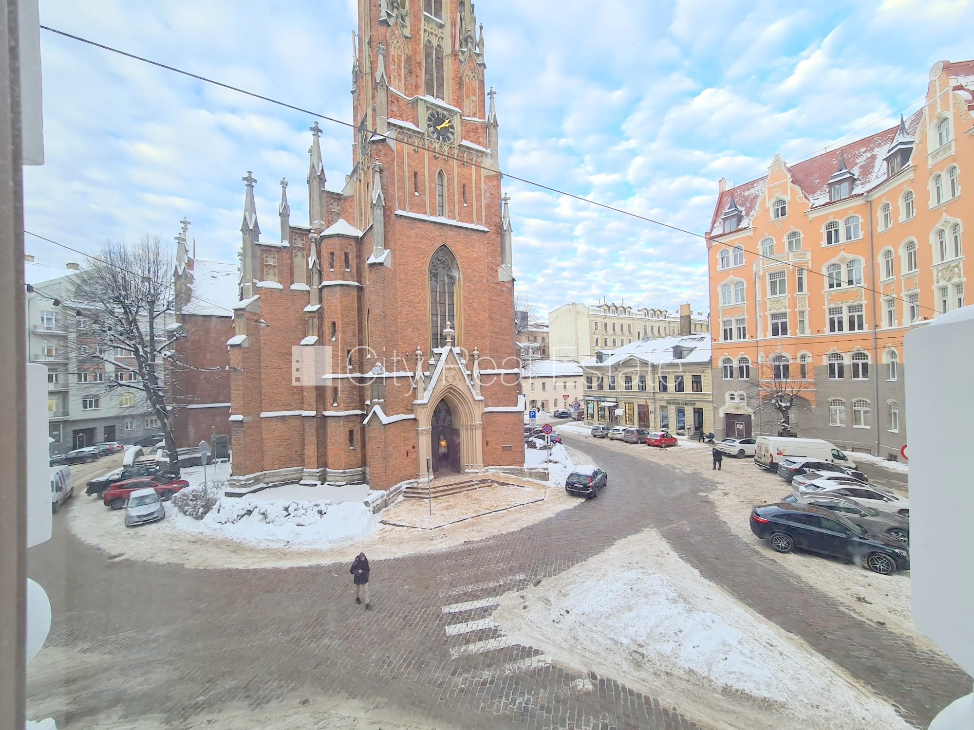 Sludinājumi. Projekts - Ģertrūdes 10, fasādes māja, renovēta māja, ieeja no ielas, ir lifts, kāpņu telpa pēc Cena: 1290 EUR/mēn Foto #5