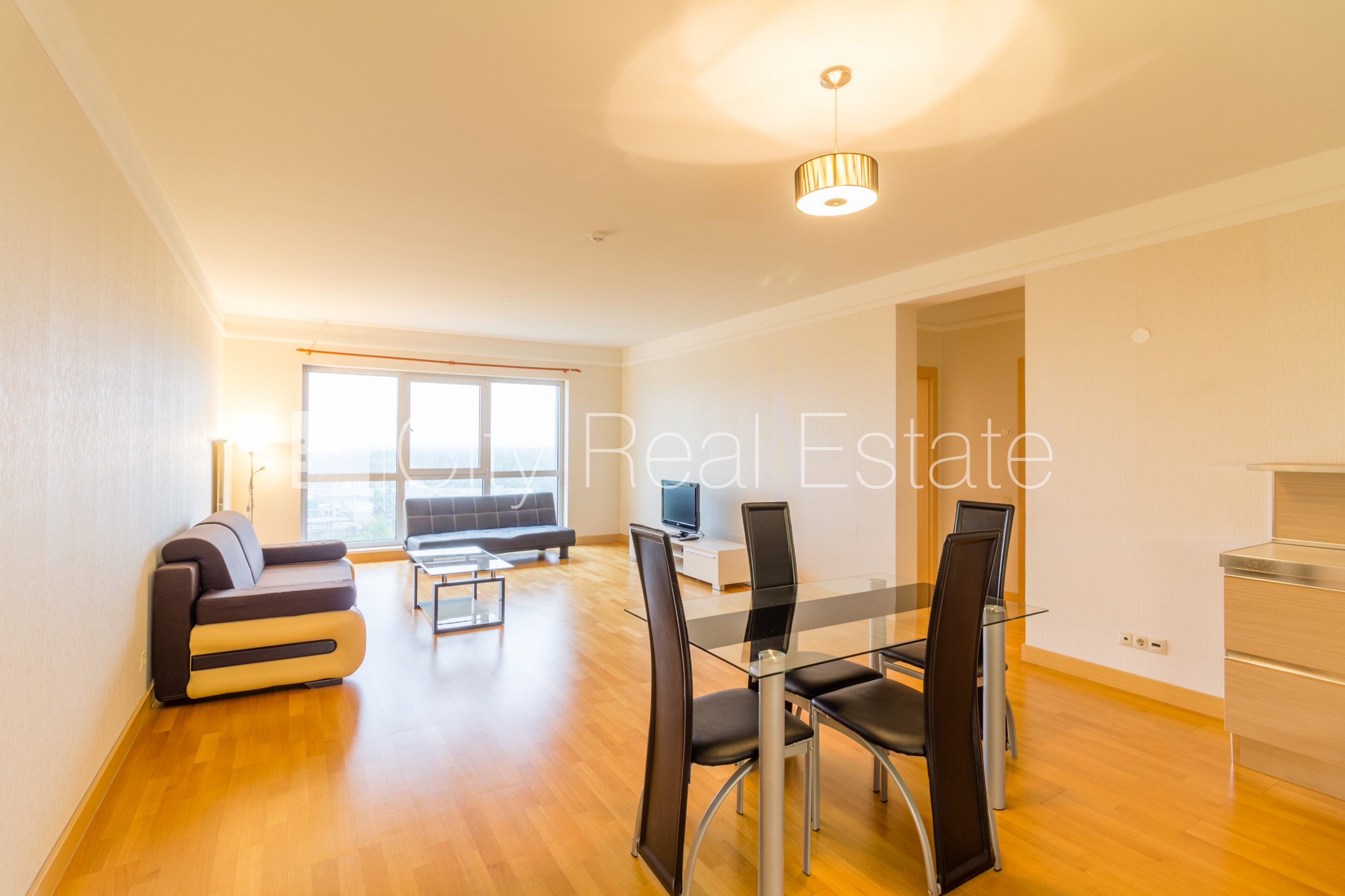 Sludinājumi. Projekts - Panorama Plaza, jaunceltne, labiekārtota apzaļumota teritorija, pazemes autostāvvieta, Cena: 820 EUR/mēn Foto #1