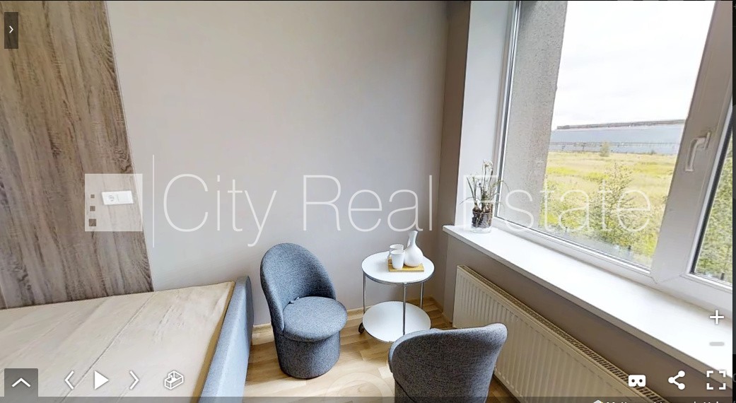 Sludinājumi. Renovēta māja, labiekārtota apzaļumota teritorija, vieta automašīnai, studio tipa, virtuve Cena: 420 EUR/mēn Foto #8