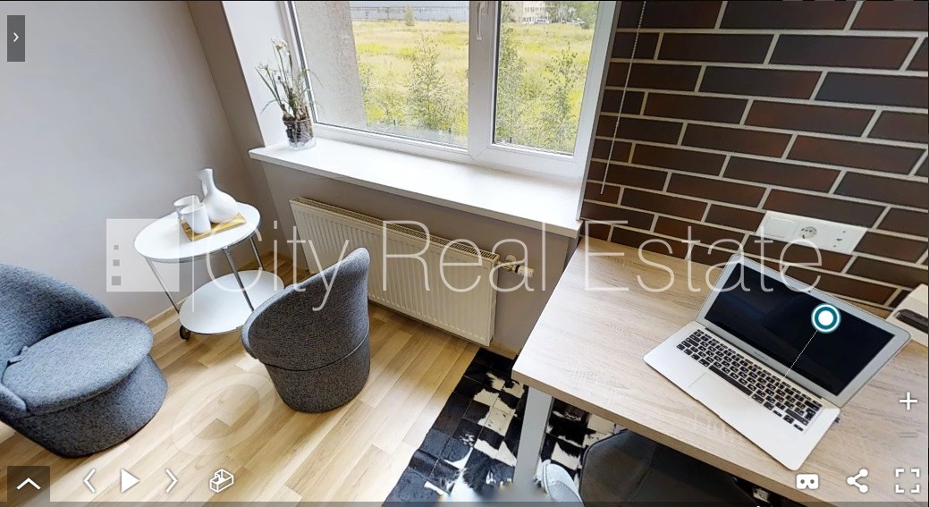 Sludinājumi. Renovēta māja, labiekārtota apzaļumota teritorija, vieta automašīnai, studio tipa, virtuve Cena: 420 EUR/mēn Foto #9