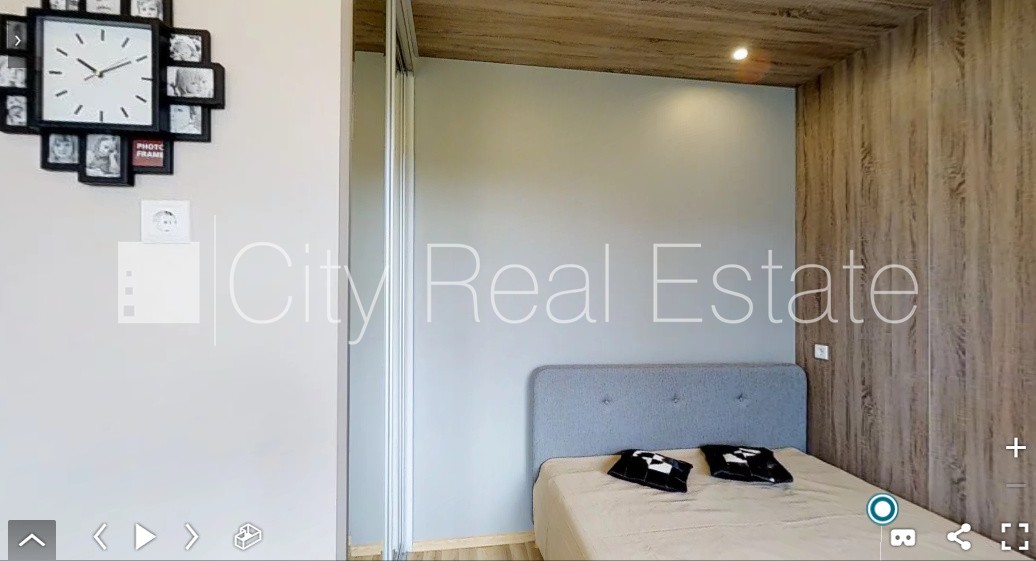 Sludinājumi. Renovēta māja, labiekārtota apzaļumota teritorija, vieta automašīnai, studio tipa, virtuve Cena: 420 EUR/mēn Foto #6