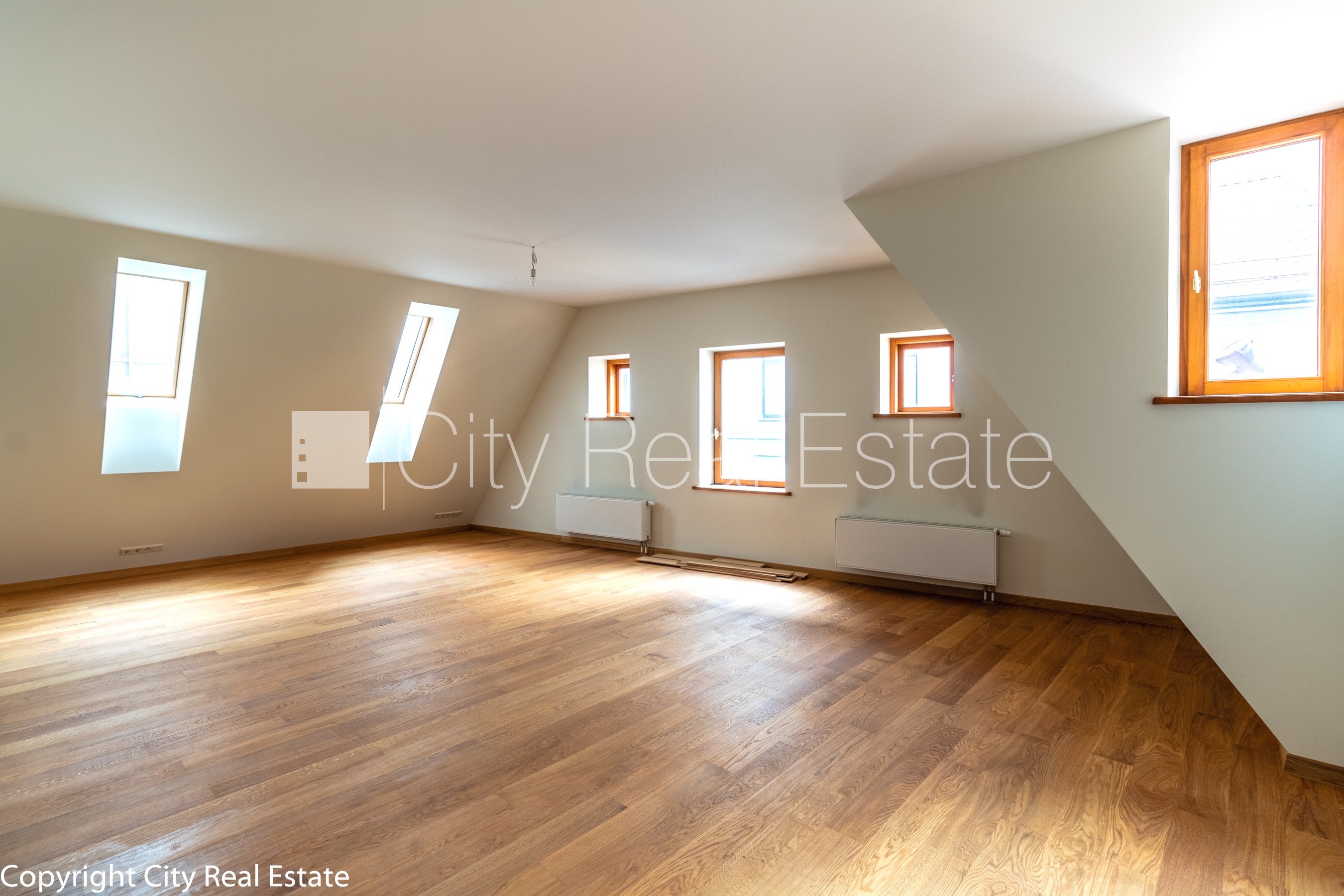 Sludinājumi. Fasādes māja, restaurēta māja, dzīvokļu skaits ēkā  2 gab., ķieģeļu mūra sienas, fasāde ar Cena: 238140 EUR Foto #1