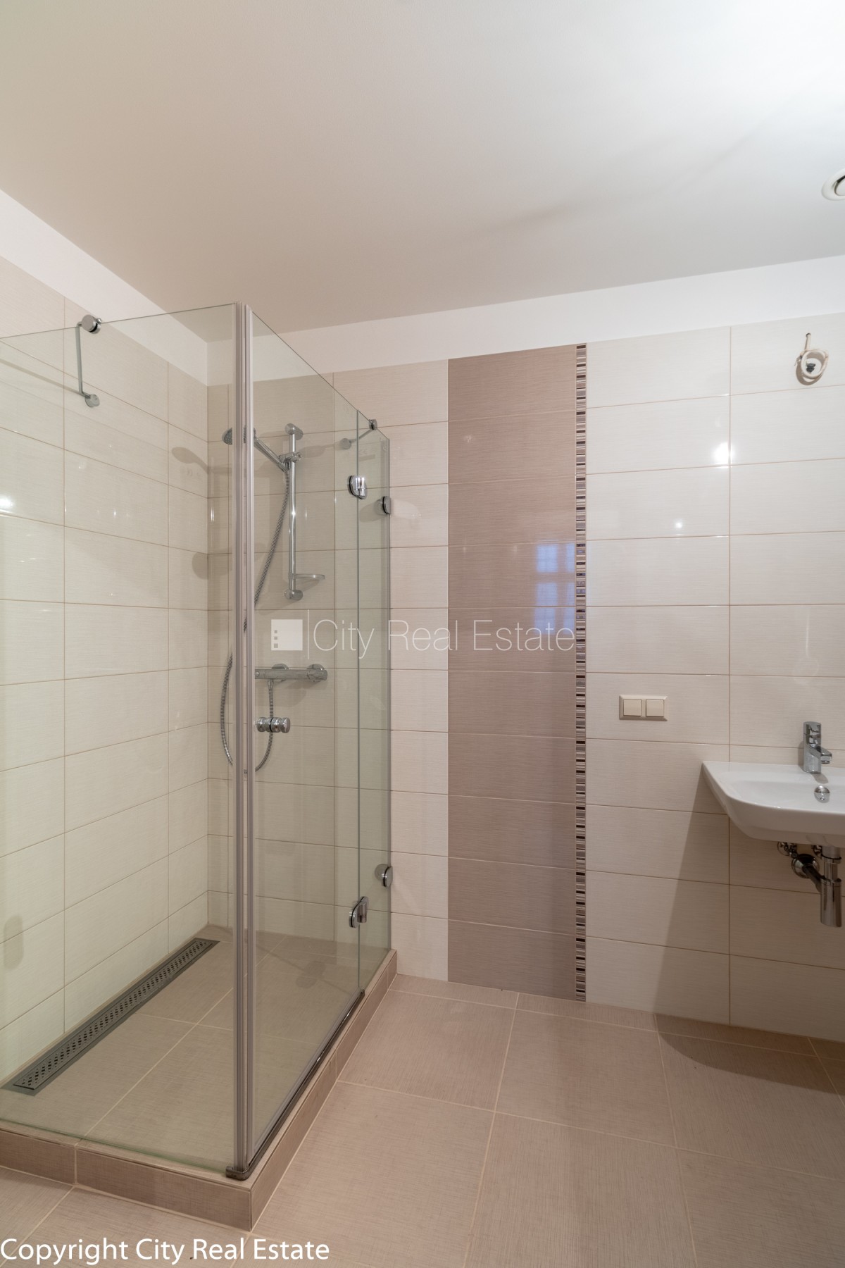 Sludinājumi. Fasādes māja, restaurēta māja, dzīvokļu skaits ēkā  2 gab., ķieģeļu mūra sienas, fasāde ar Cena: 238140 EUR Foto #8