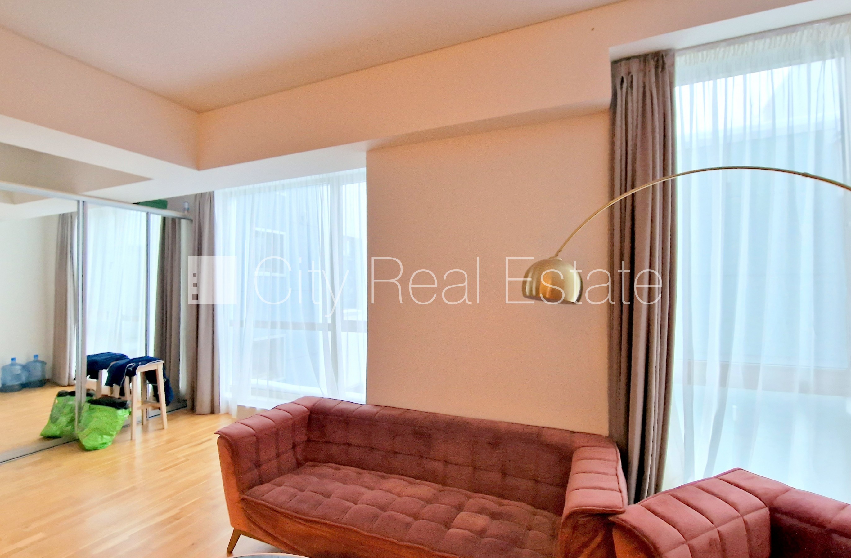 Объявление. Земля в собственности, новостройка, на подвальном этаже доступно кладовое помещение, Цена: 250000 EUR Foto #2