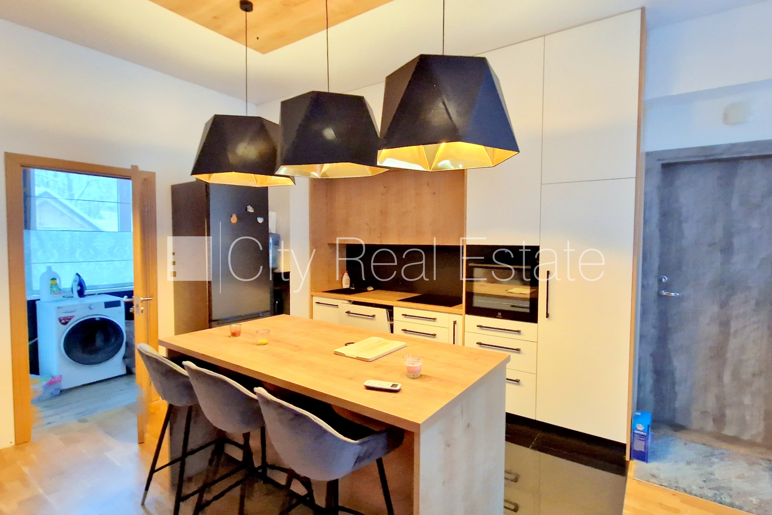 Объявление. Земля в собственности, новостройка, на подвальном этаже доступно кладовое помещение, Цена: 250000 EUR Foto #17