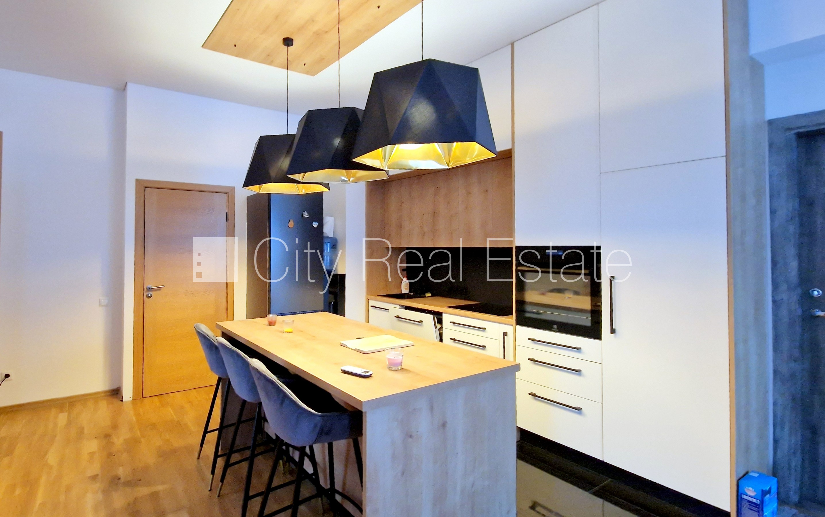 Объявление. Земля в собственности, новостройка, на подвальном этаже доступно кладовое помещение, Цена: 250000 EUR Foto #5