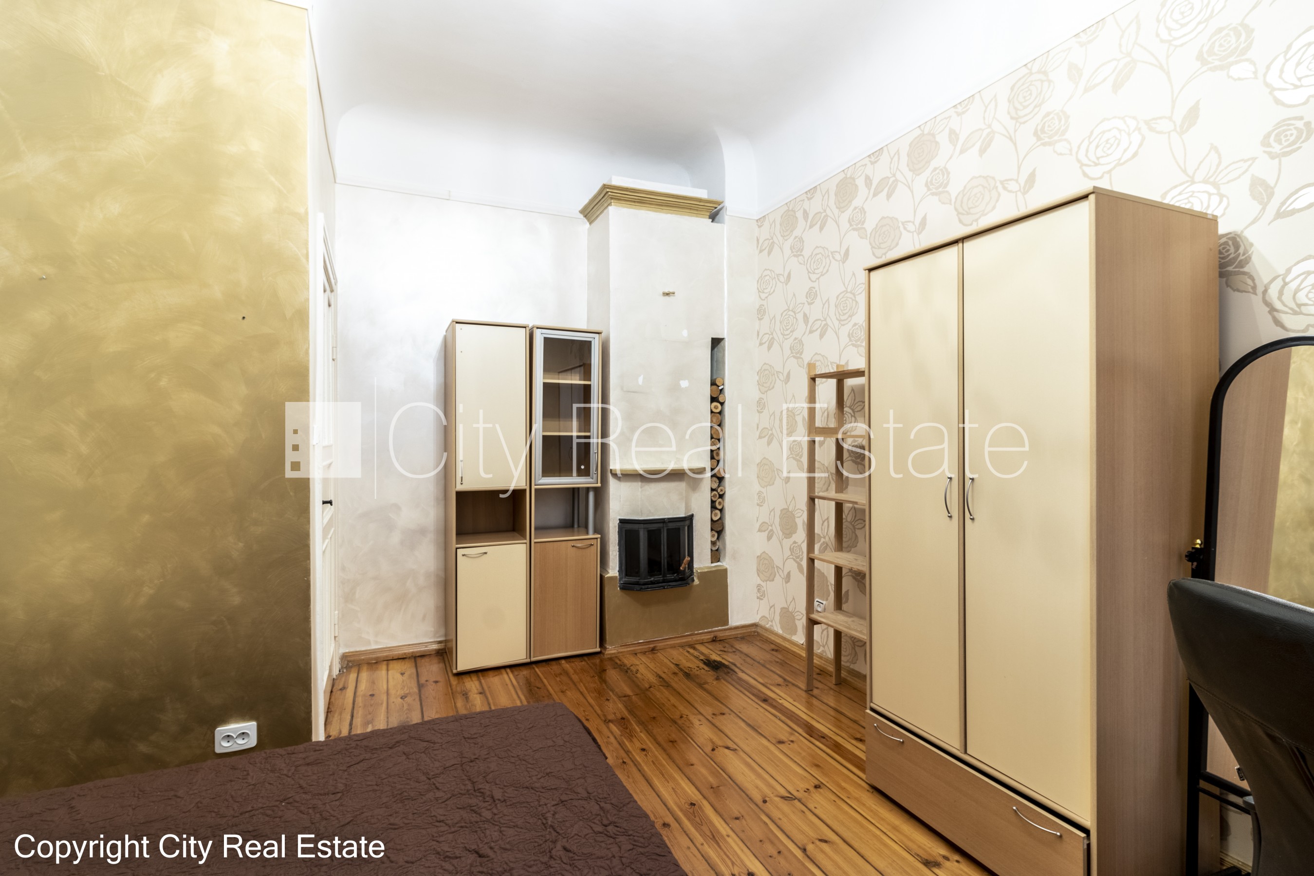 Sludinājumi. Pagalma māja, renovēta māja, slēgts pagalms, ieeja no pagalma, kāpņu telpa pēc kosmētiskā remonta, Cena: 265000 EUR Foto #8