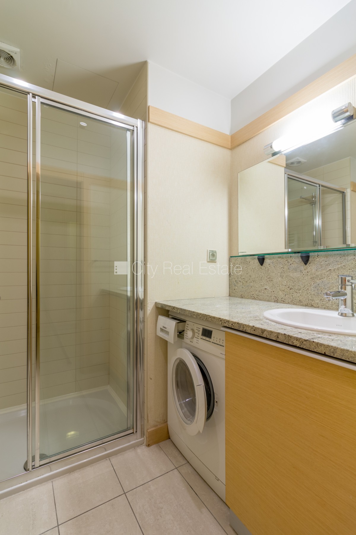 Sludinājumi. Projekts - Panorama Plaza, jaunceltne, teritorijas iebrauktuves vārti aprīkoti ar automatizētu Cena: 850 EUR/mēn Foto #8