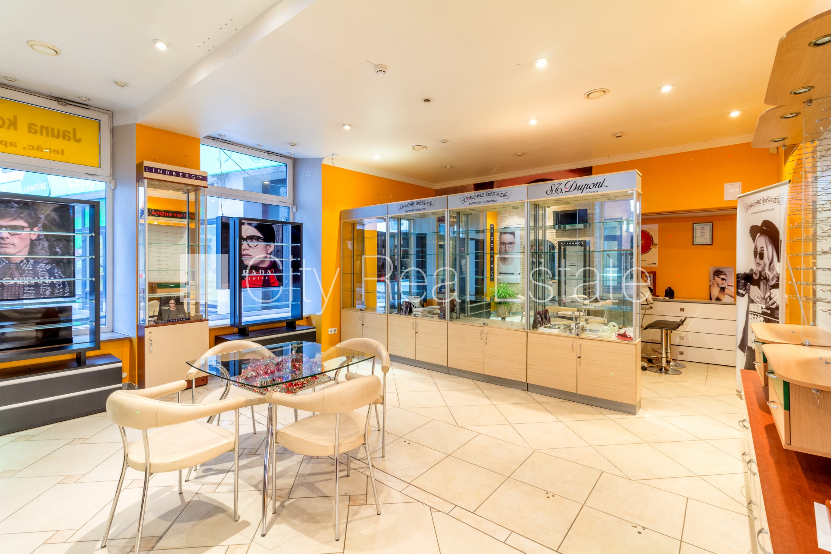 Объявление. Дом во дворе, реновированный дом, кирпичные стены, фасад с декоративной штукатуркой, Цена: 256000 EUR Foto #5