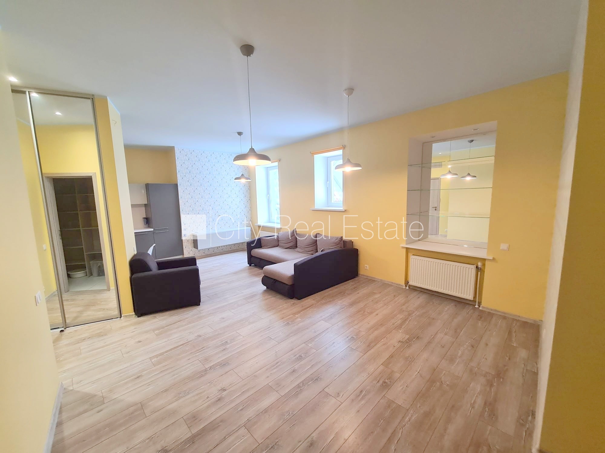 Sludinājumi. Jaunceltne, renovēta māja, ieeja no ielas, ir lifts, kāpņu telpa pēc kapitālā remonta, Cena: 550 EUR/mēn Foto #5