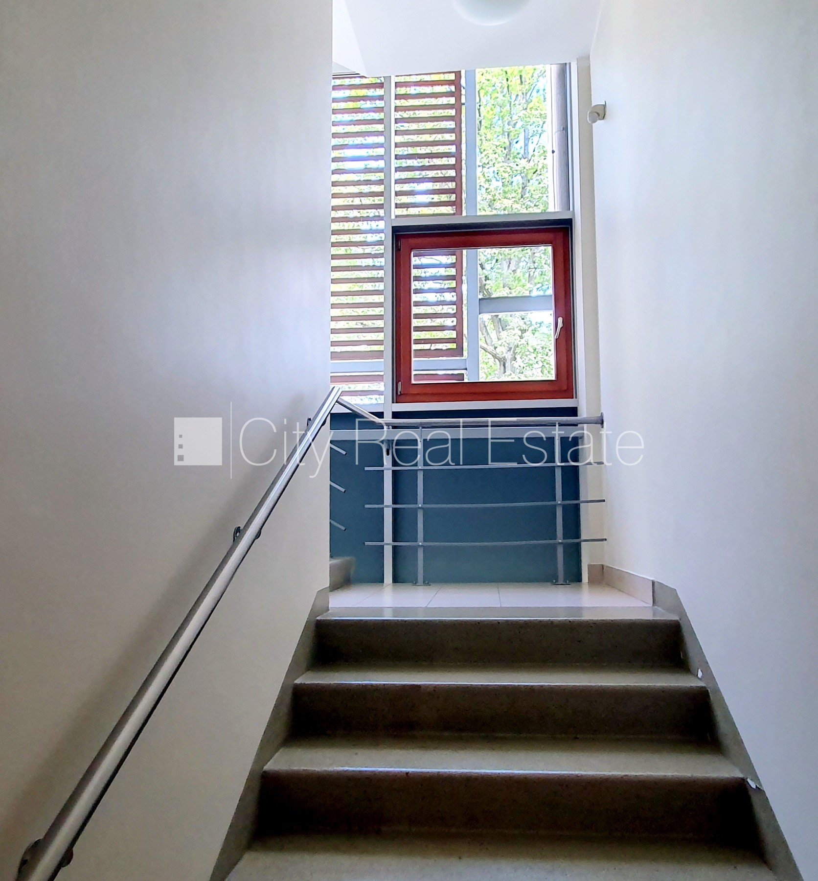 Sludinājumi. Projekts - Jūras Pils, jaunceltne, pagalma māja, par terases platību apsaimniekošanas maksa nav Cena: 3000 EUR/mēn Foto #16