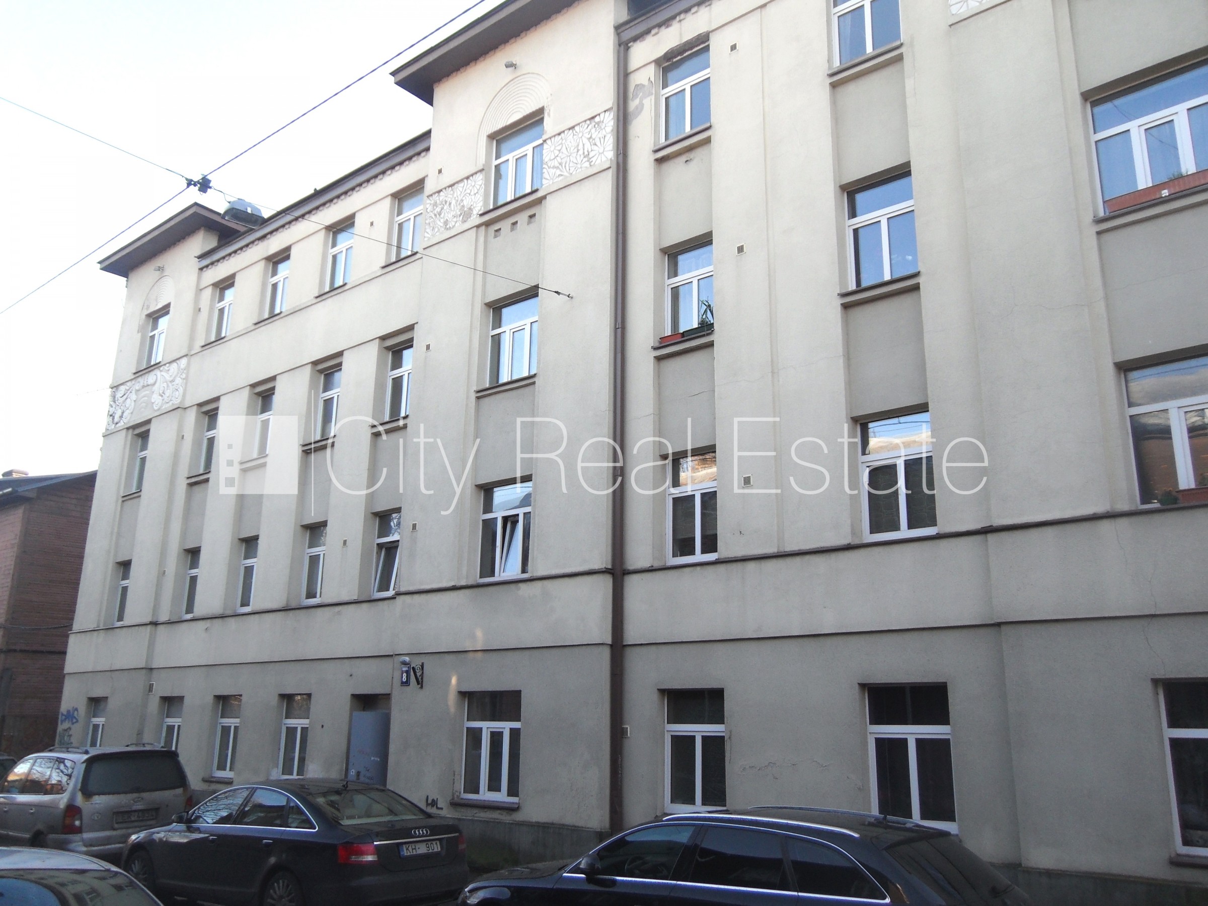 Sludinājumi. Fasādes māja, ieeja no ielas, logi vērsti uz pagalma pusi, istaba izolēta 18 m2, augstie griesti, Cena: 210 EUR/mēn Foto #20