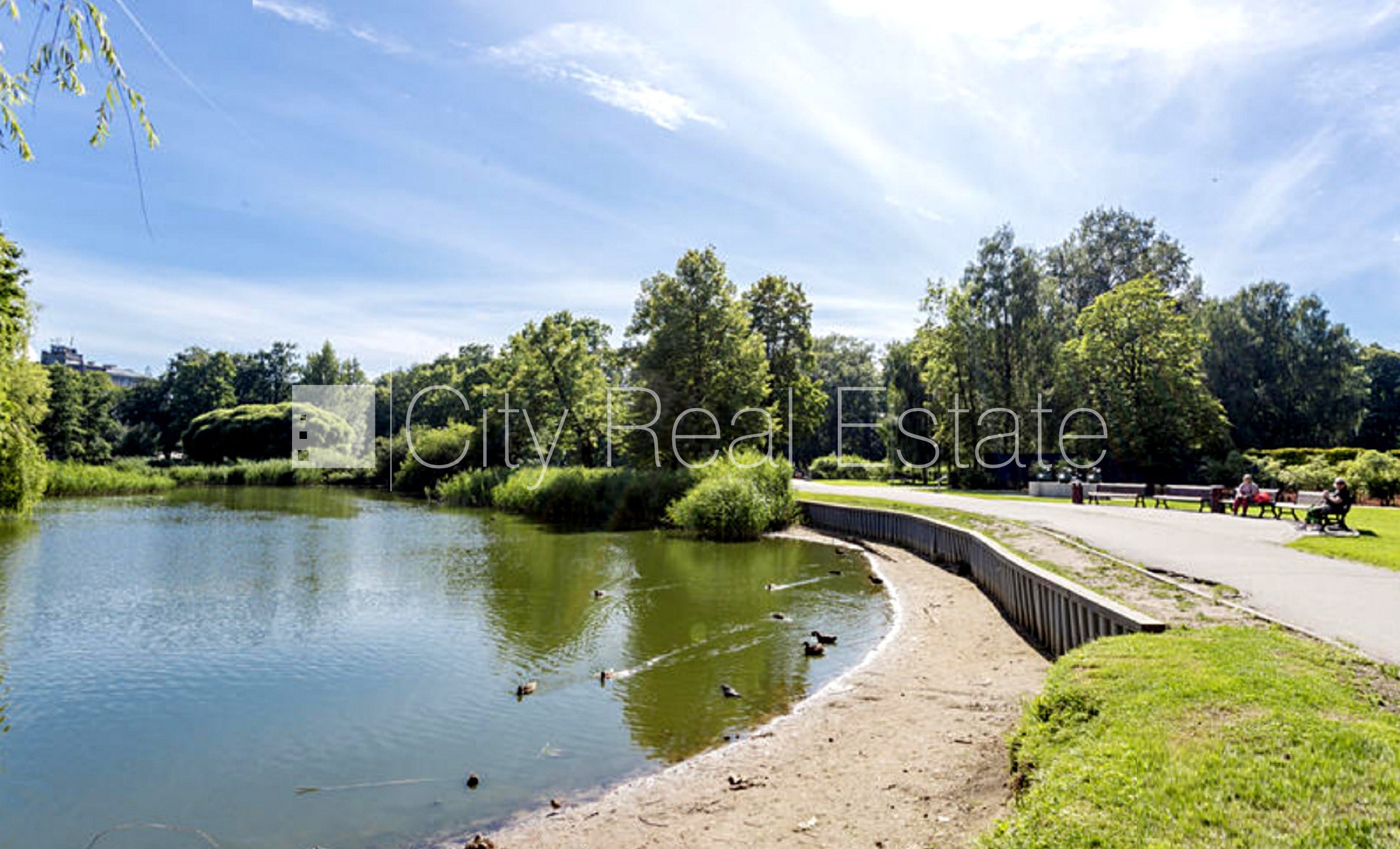 Объявление. Земля в собственности, новостройка, фасадный дом, монолитные бетонные стены, плата за обслуживание Цена: 407000 EUR Foto #19