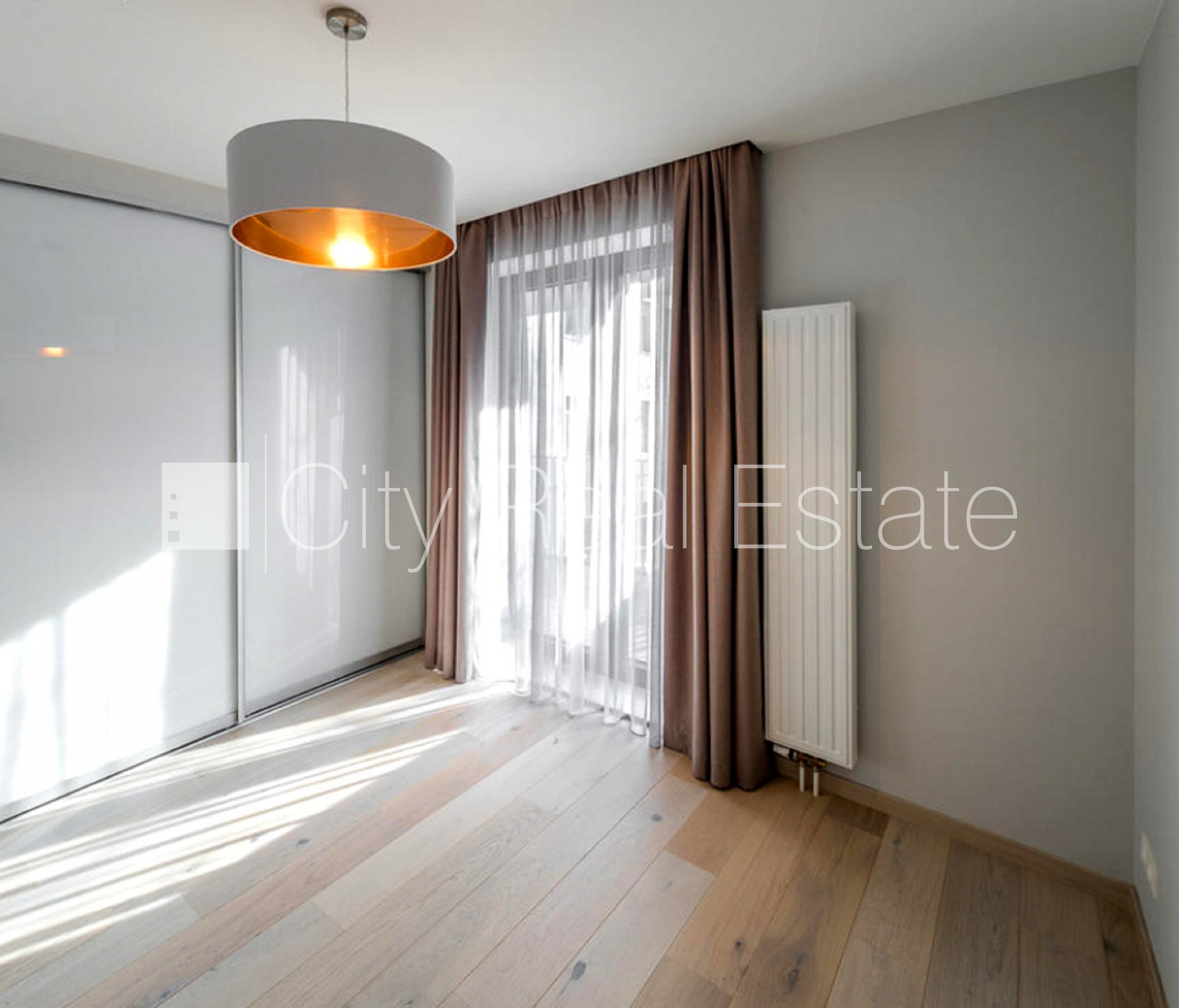 Объявление. Земля в собственности, новостройка, фасадный дом, монолитные бетонные стены, плата за обслуживание Цена: 407000 EUR Foto #9