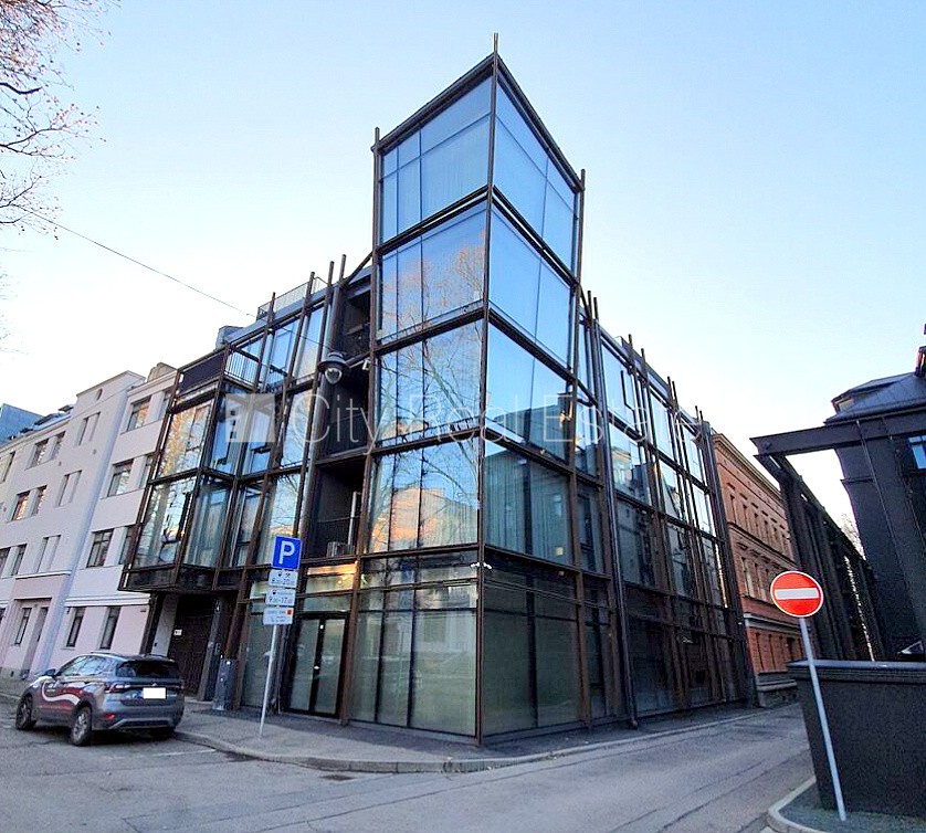 Объявление. Земля в собственности, новостройка, фасадный дом, монолитные бетонные стены, плата за обслуживание Цена: 407000 EUR Foto #15