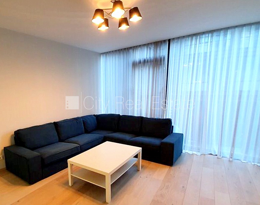 Объявление. Земля в собственности, новостройка, фасадный дом, монолитные бетонные стены, плата за обслуживание Цена: 407000 EUR Foto #4