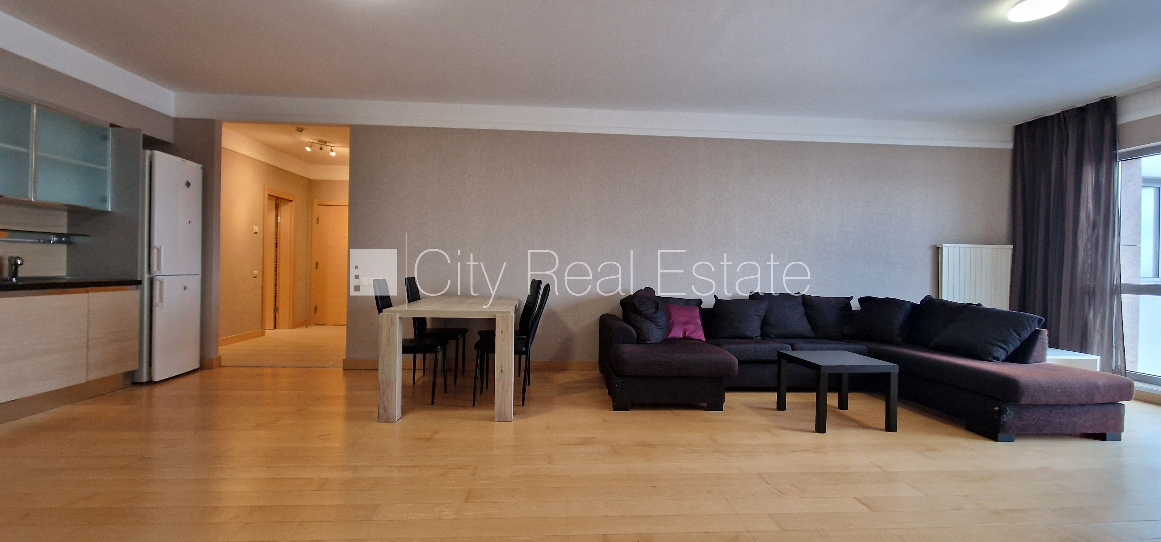 Sludinājumi. Projekts - Panorama Plaza, jaunceltne, vieta vairākām automašīnām, iespēja nomāt pazemes Cena: 850 EUR/mēn Foto #8