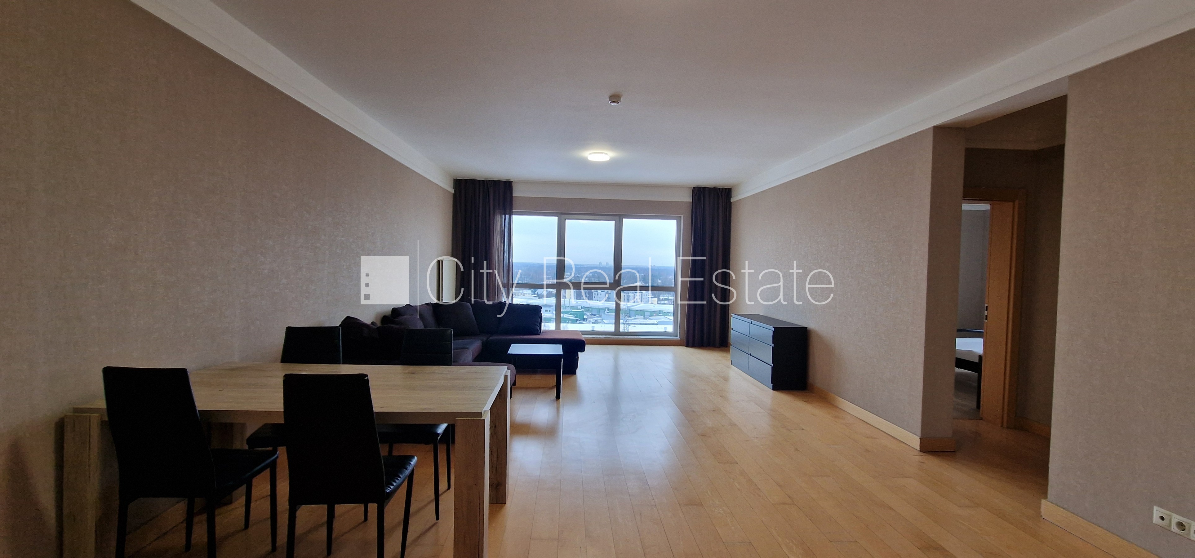 Sludinājumi. Projekts - Panorama Plaza, jaunceltne, vieta vairākām automašīnām, iespēja nomāt pazemes Cena: 850 EUR/mēn Foto #2