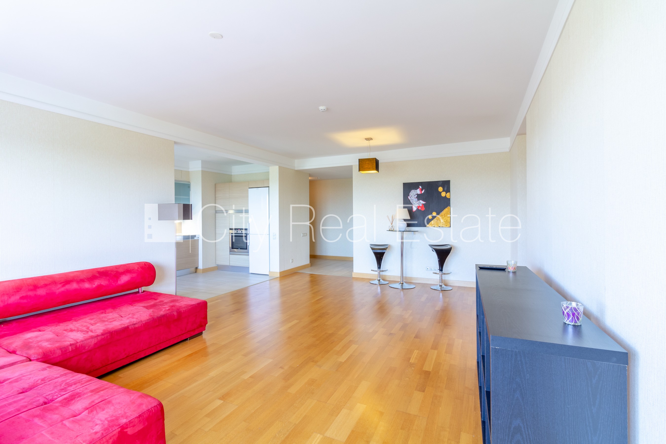 Sludinājumi. Projekts - Panorama Plaza, jaunceltne, iespēja nomāt pazemes autostāvvietu, pagalmā bērnu spēļu Cena: 900 EUR/mēn Foto #3