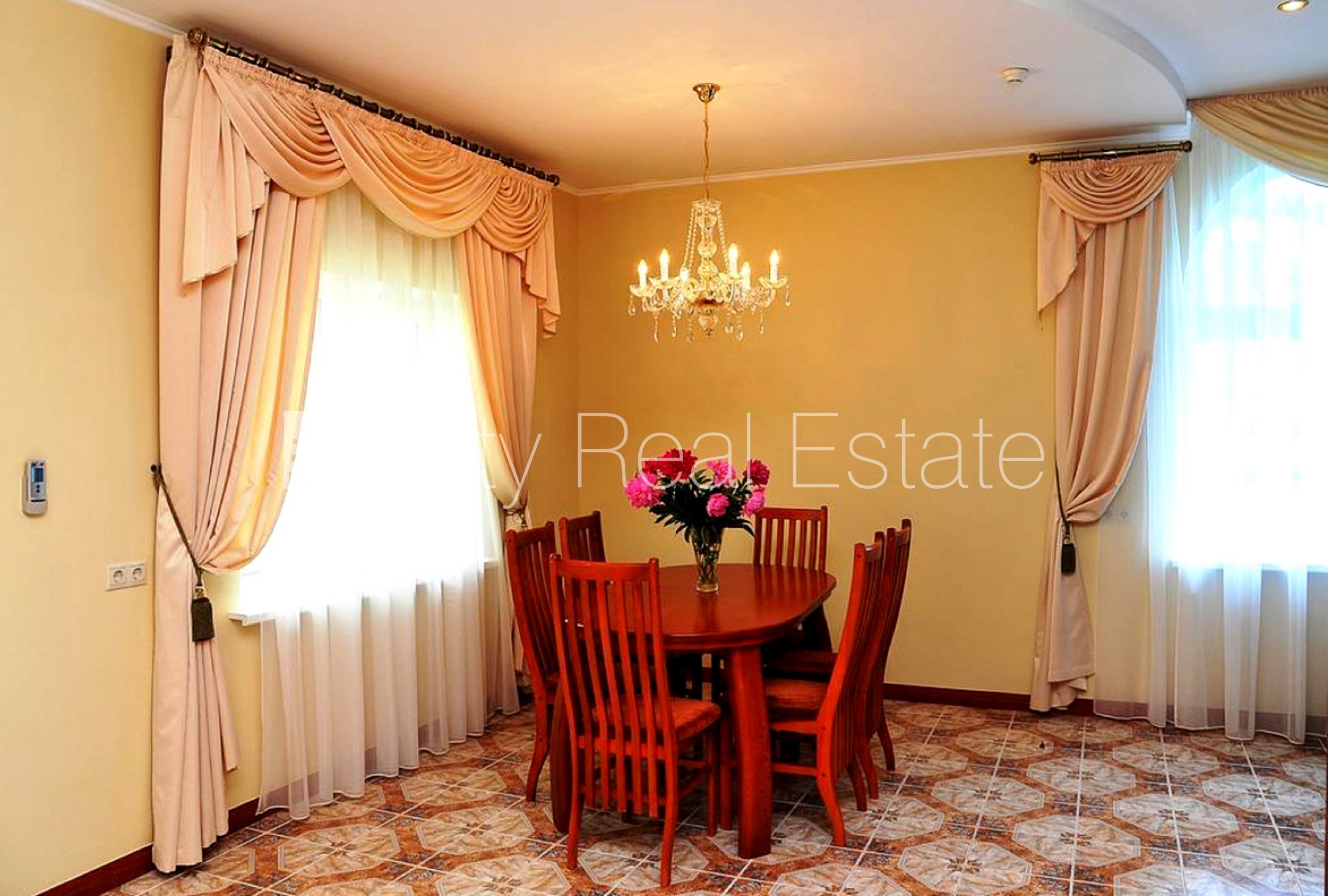 Sludinājumi. Zeme īpašumā, privātmāja, jaunceltne, labiekārtota apzaļumota teritorija 1200 m2, bruģēts Cena: 295000 EUR Foto #7