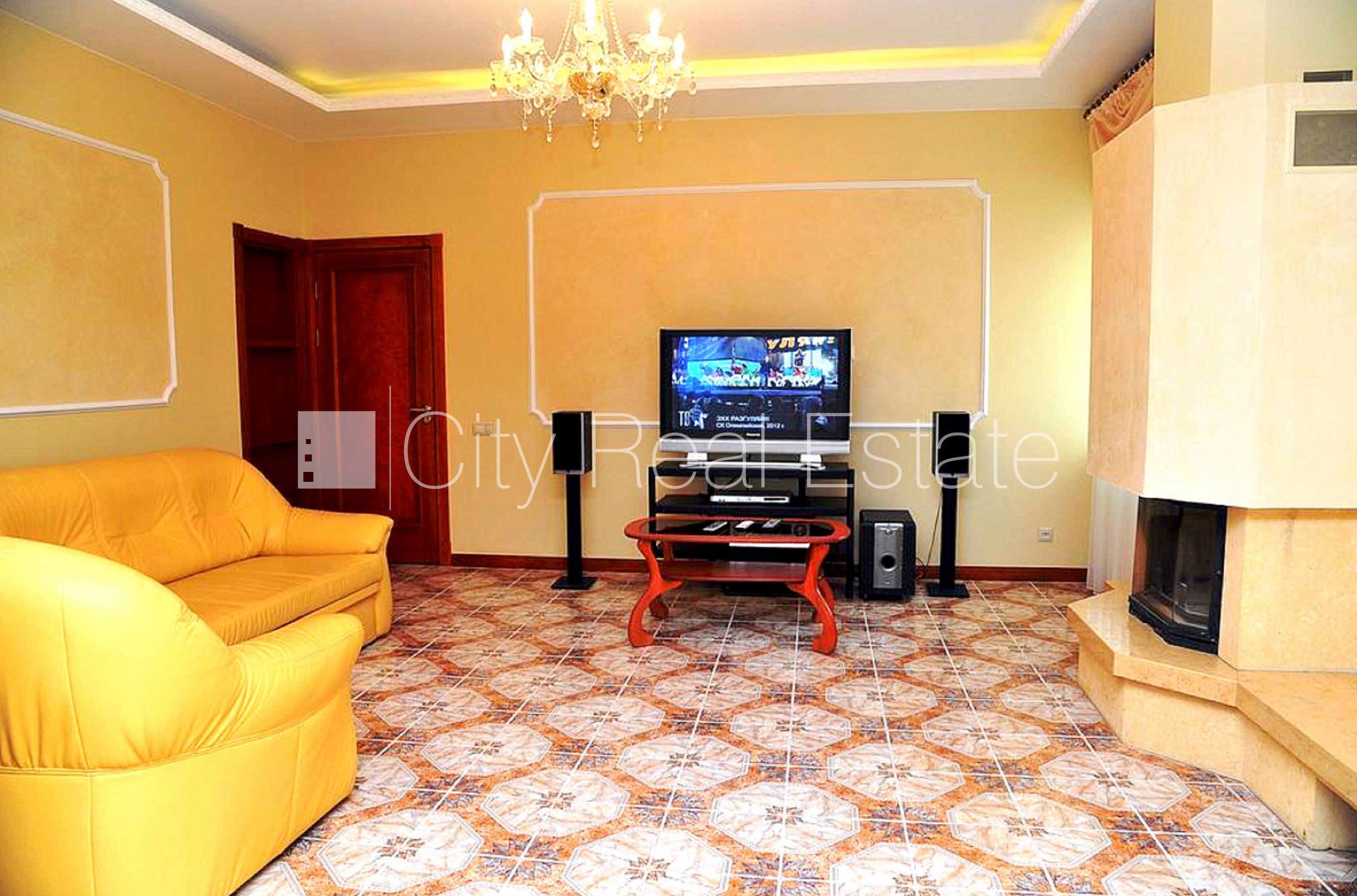 Sludinājumi. Zeme īpašumā, privātmāja, jaunceltne, labiekārtota apzaļumota teritorija 1200 m2, bruģēts Cena: 295000 EUR Foto #5